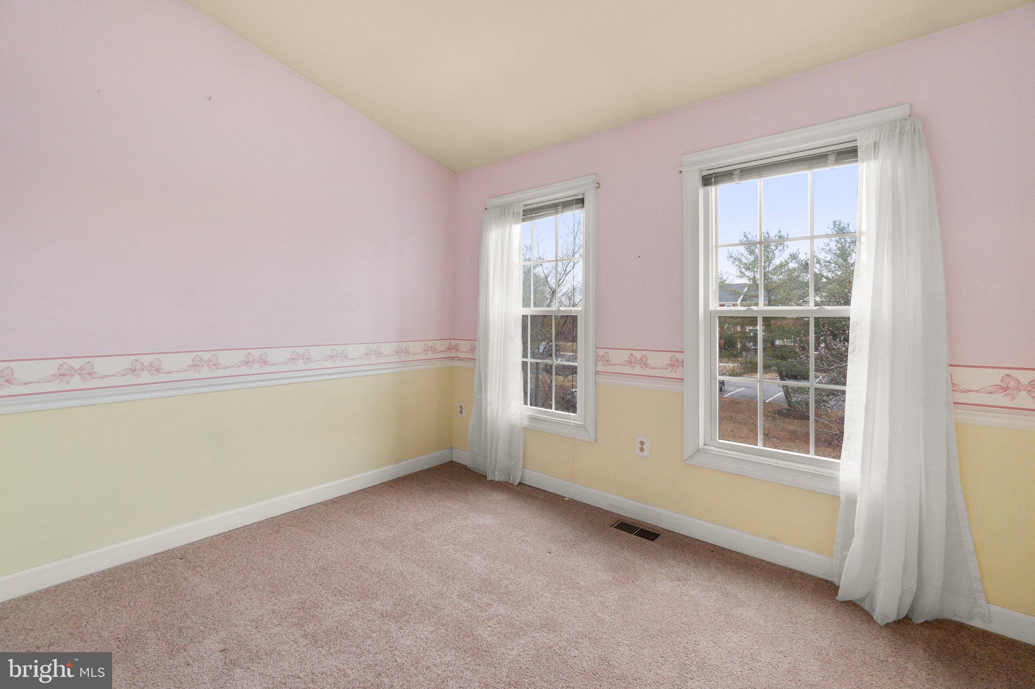 BALLENGER CREEK - Residential