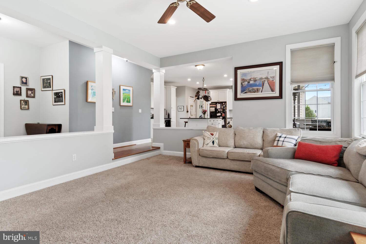 THREE CREEKS - Residential