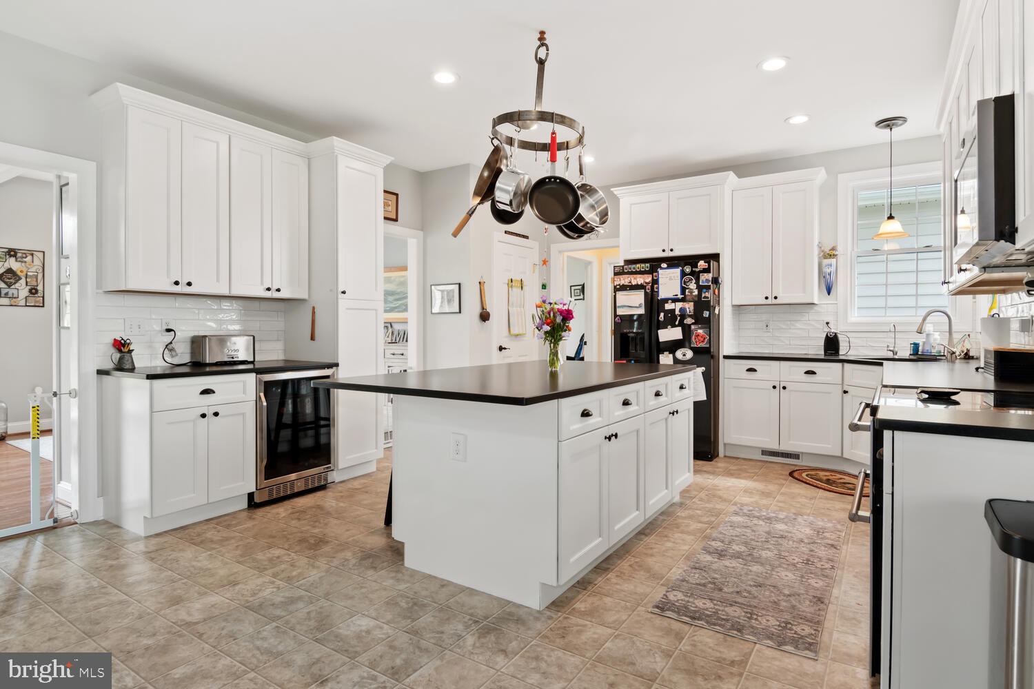 THREE CREEKS - Residential