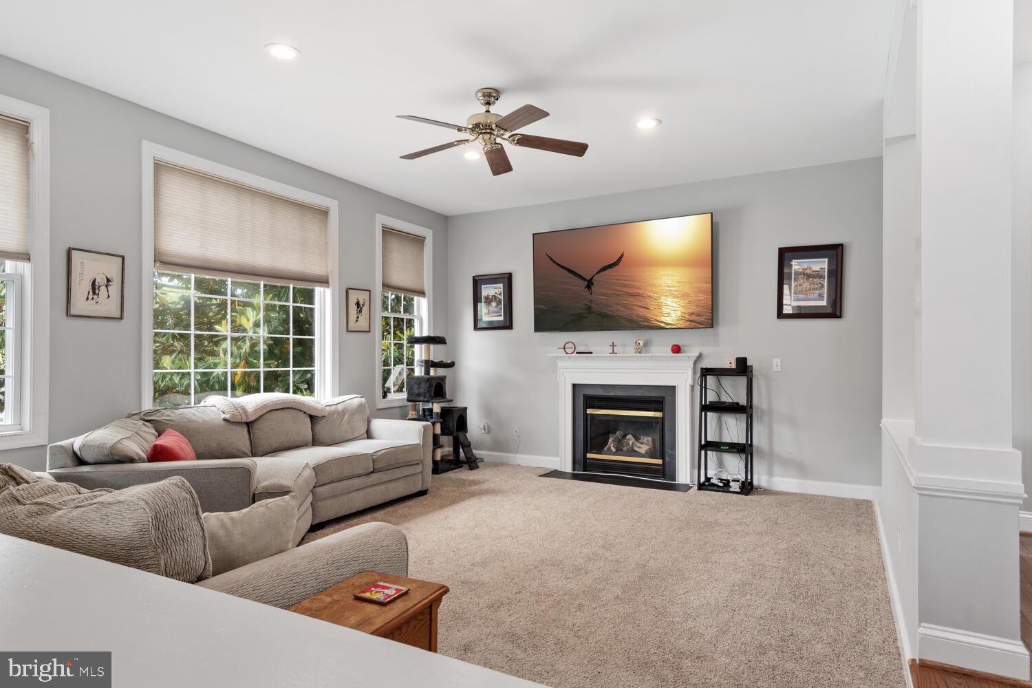 THREE CREEKS - Residential