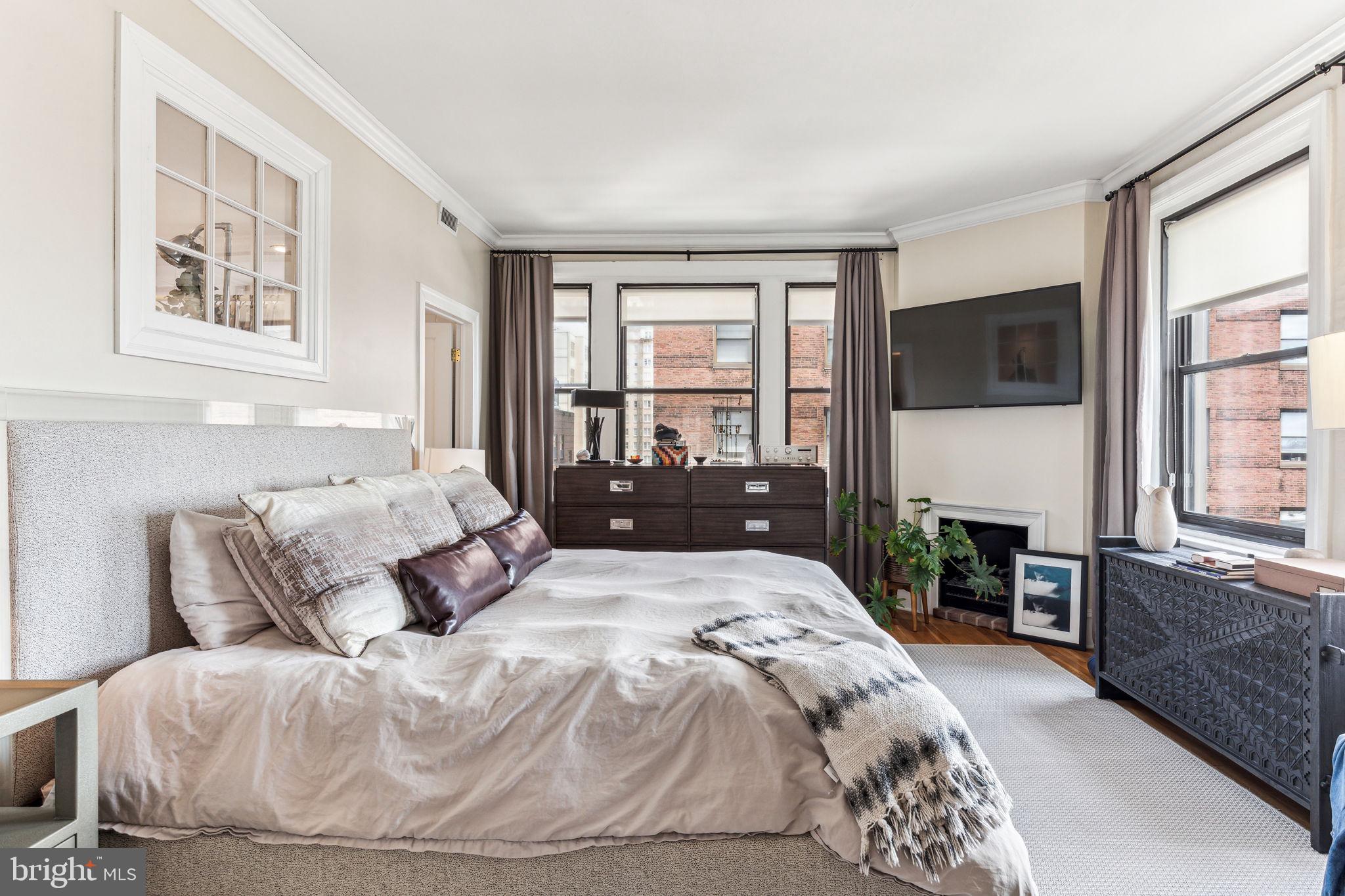 250 S 17TH STREET 700