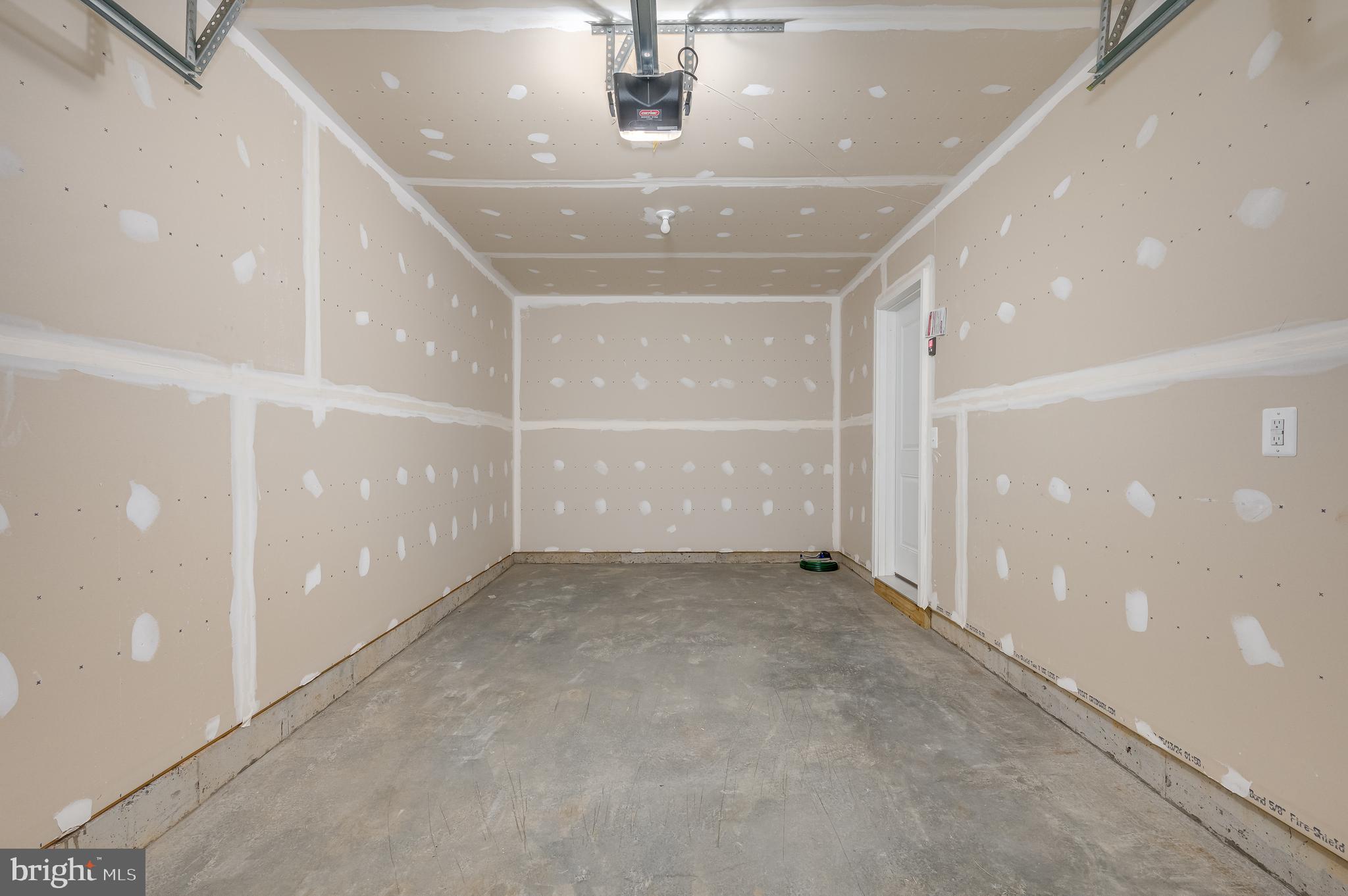 WILLOW GLEN - Residential Lease