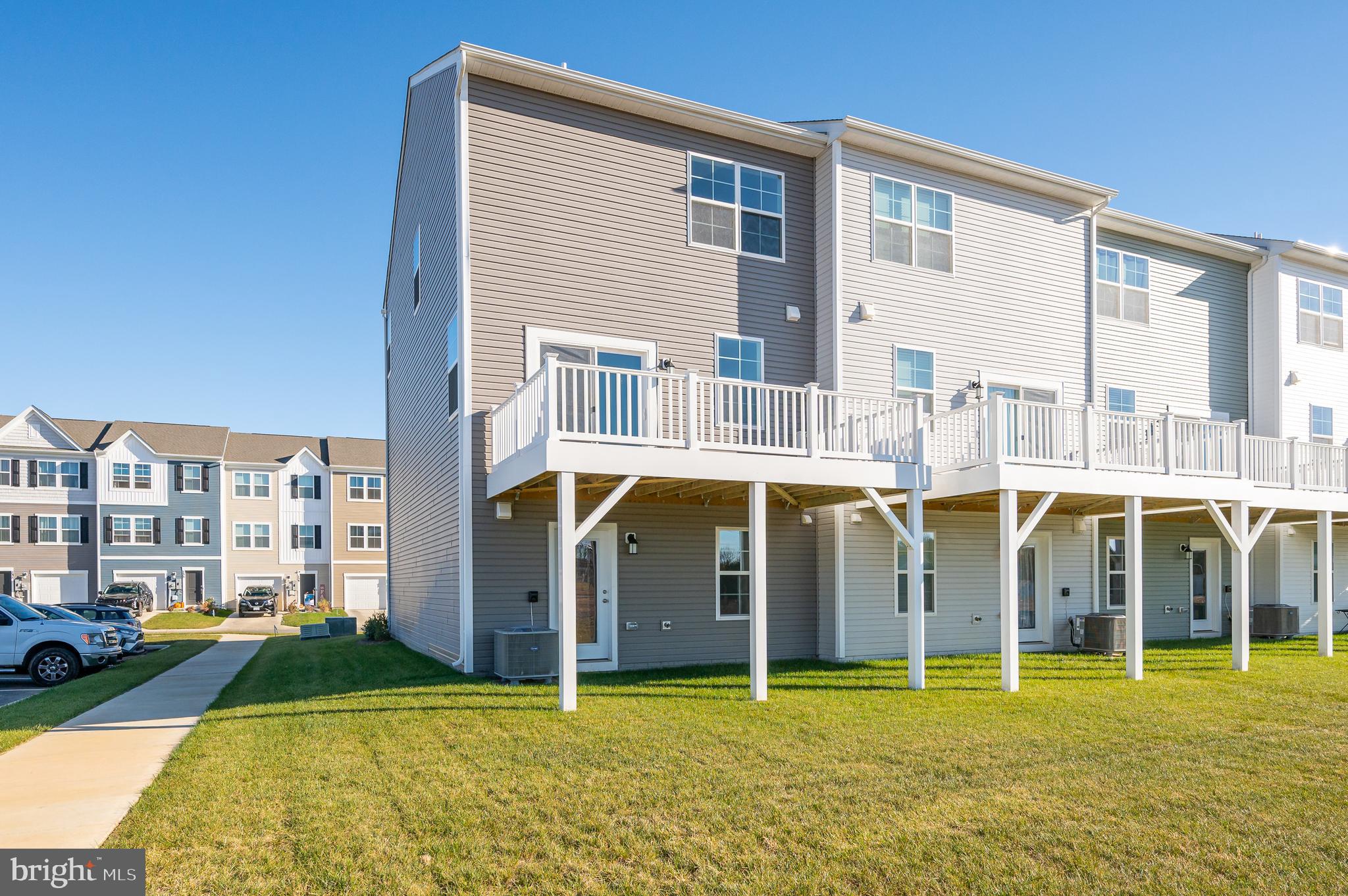 WILLOW GLEN - Residential Lease