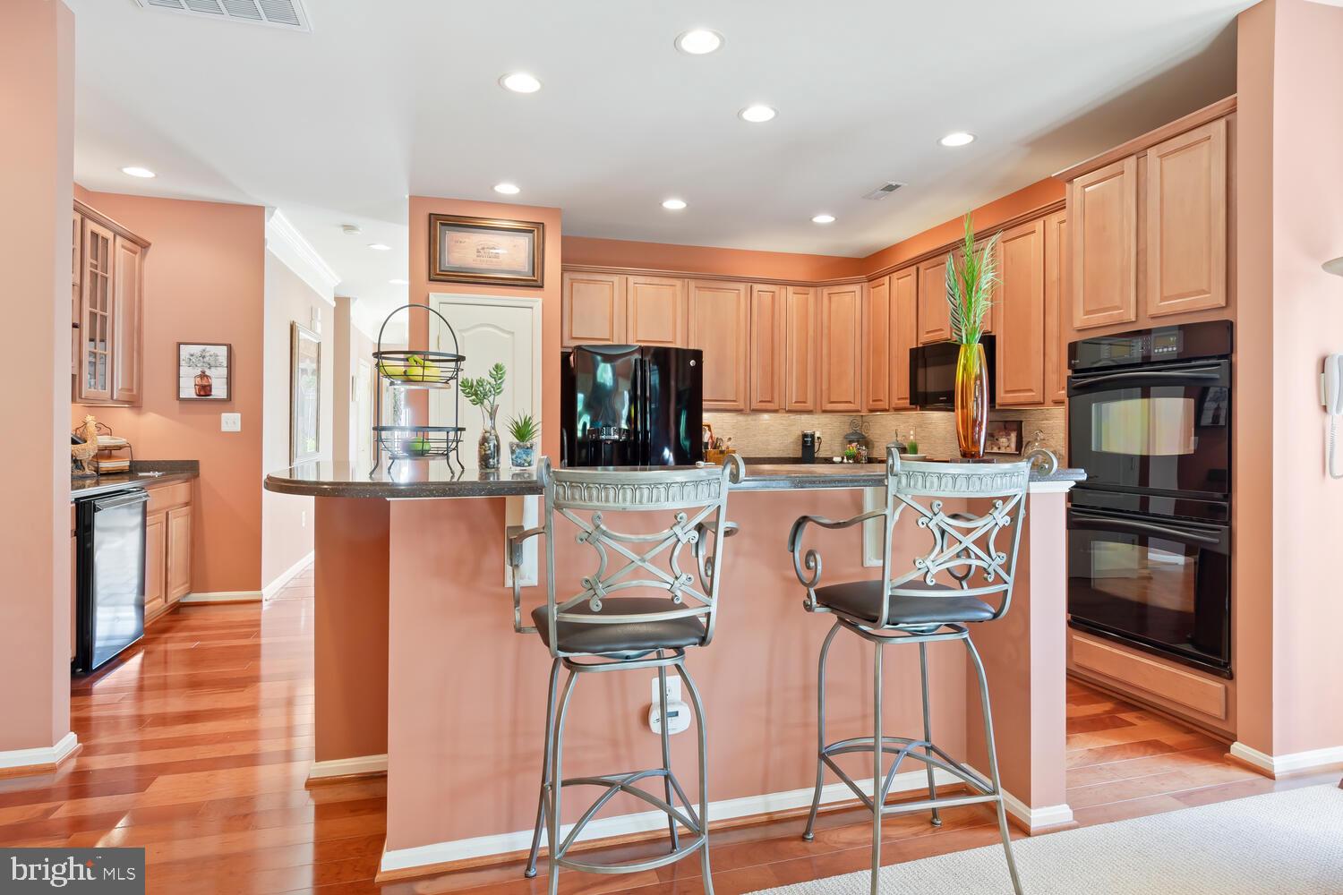 SYMPHONY VILLAGE AT CENTREVILLE - Residential