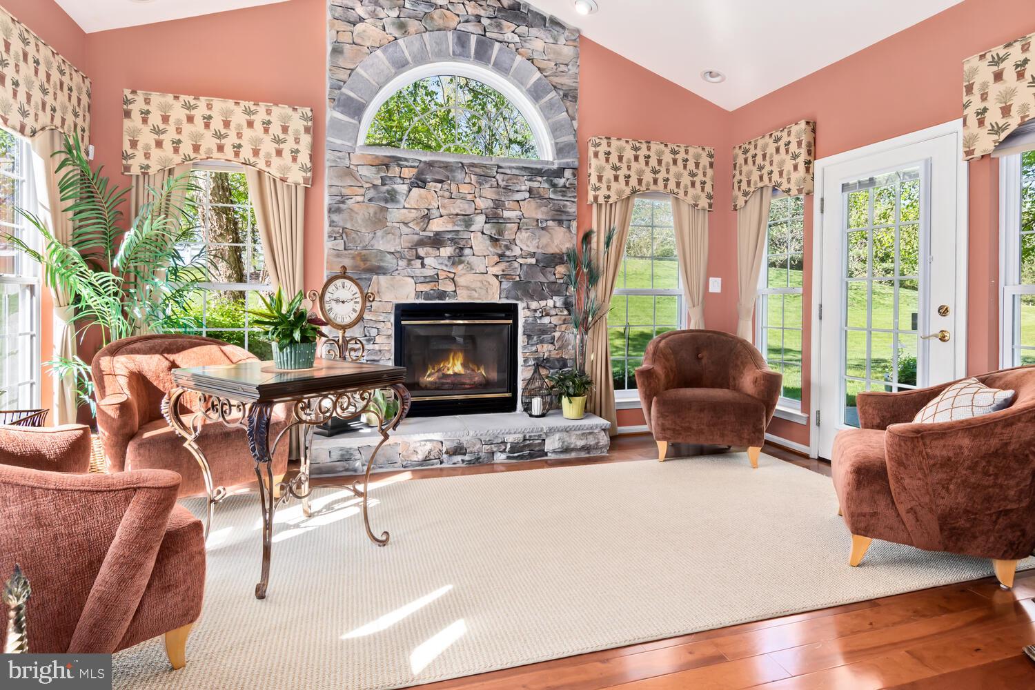 SYMPHONY VILLAGE AT CENTREVILLE - Residential