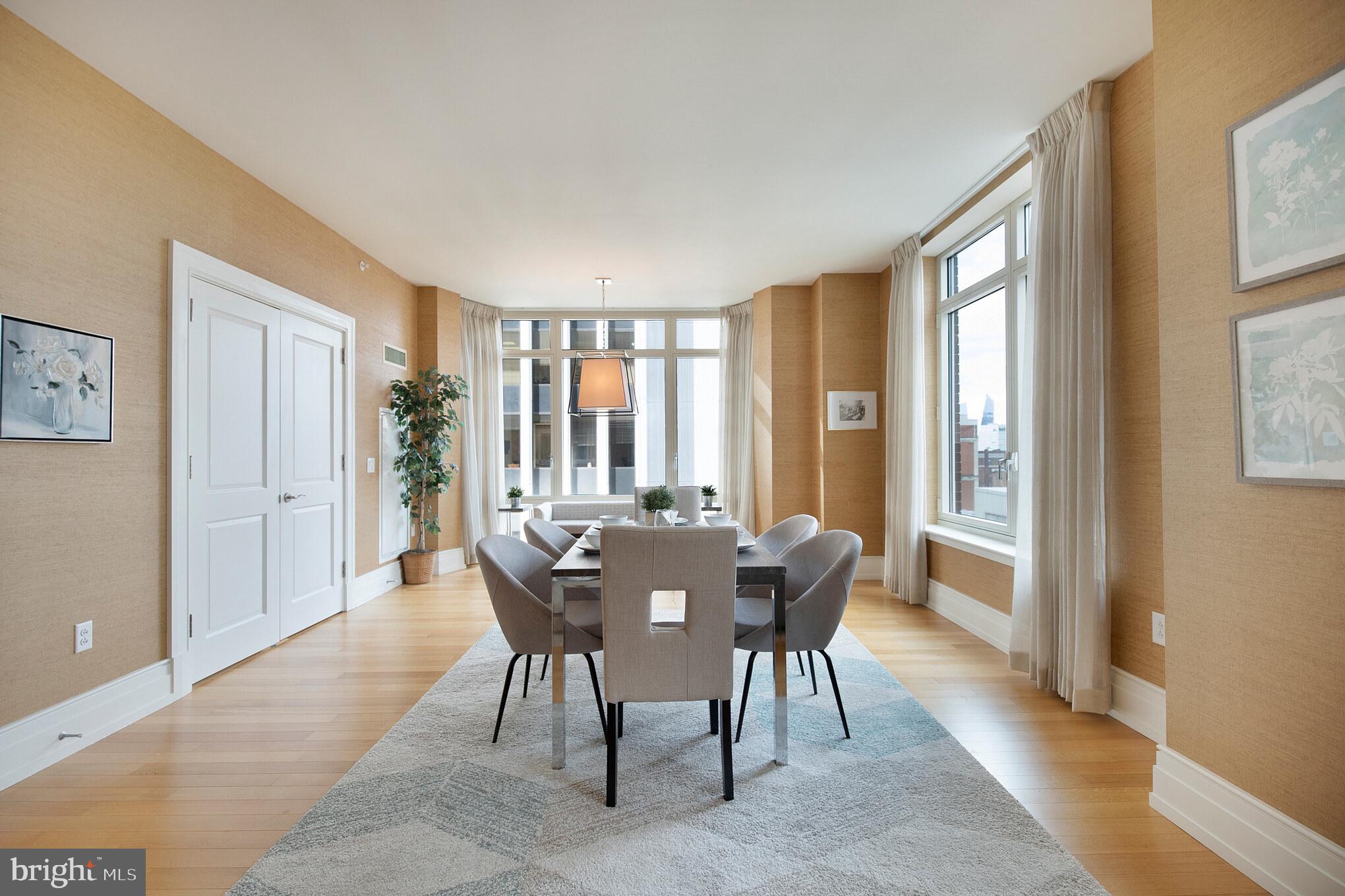 RITTENHOUSE SQUARE - Residential