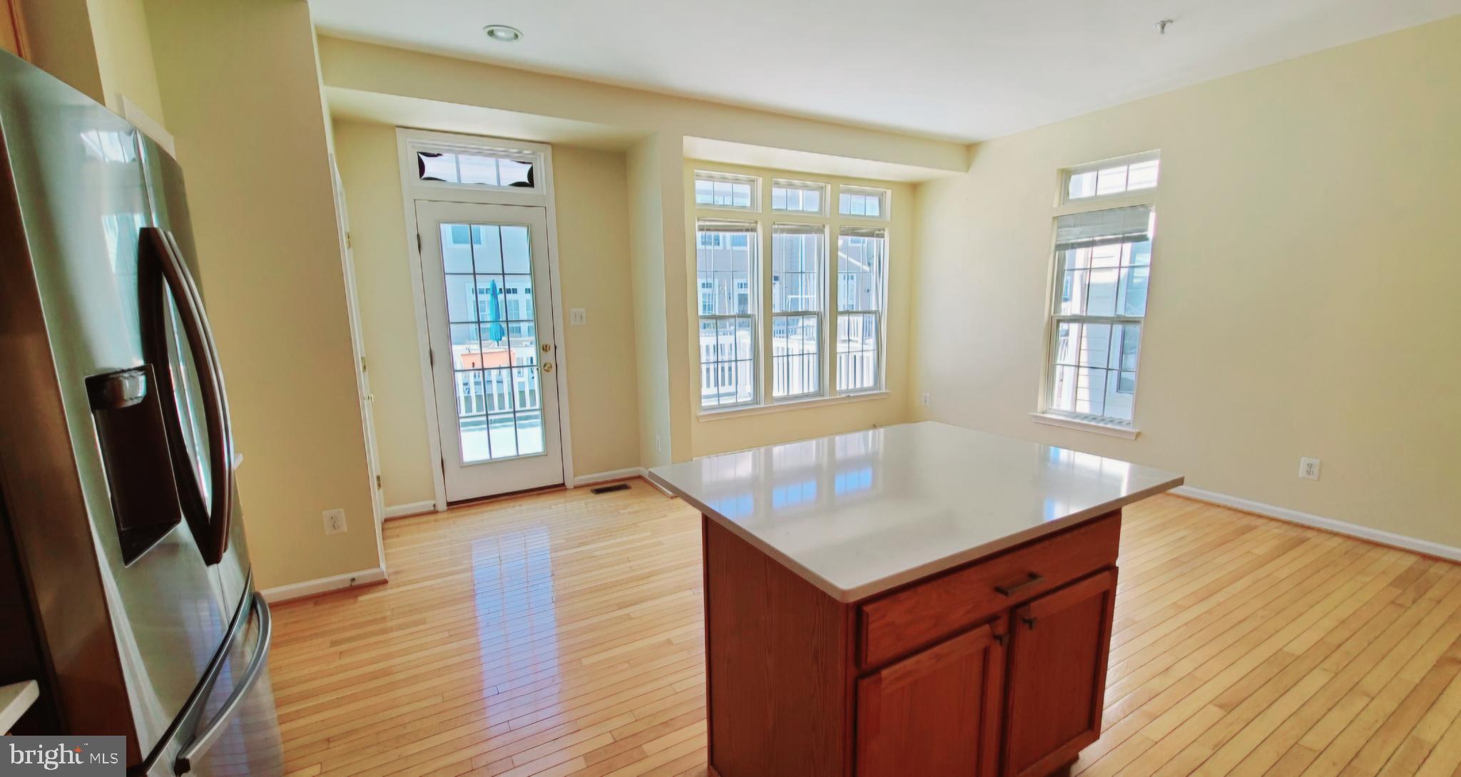 LAKELANDS - Residential Lease