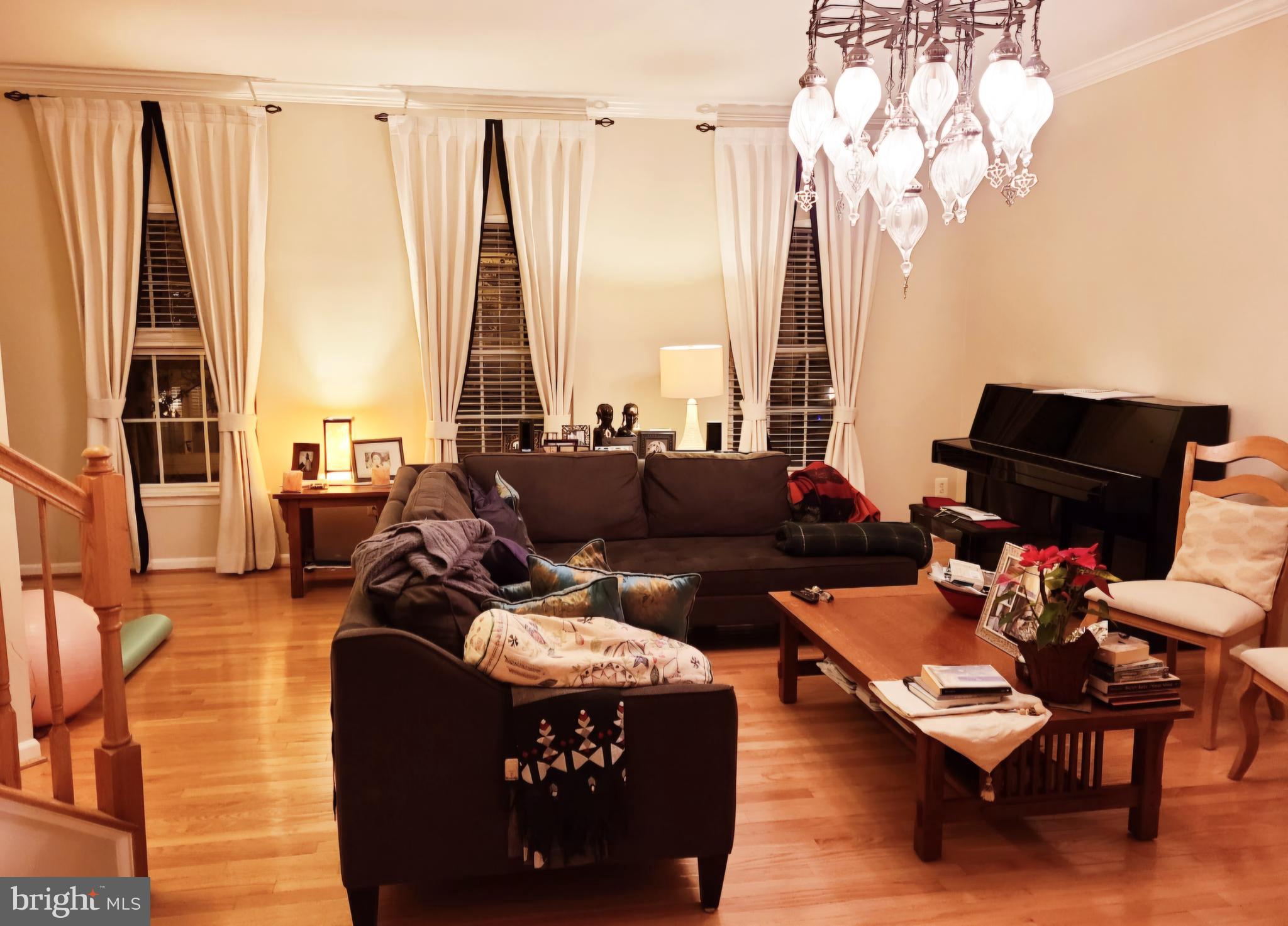 LAKELANDS - Residential Lease