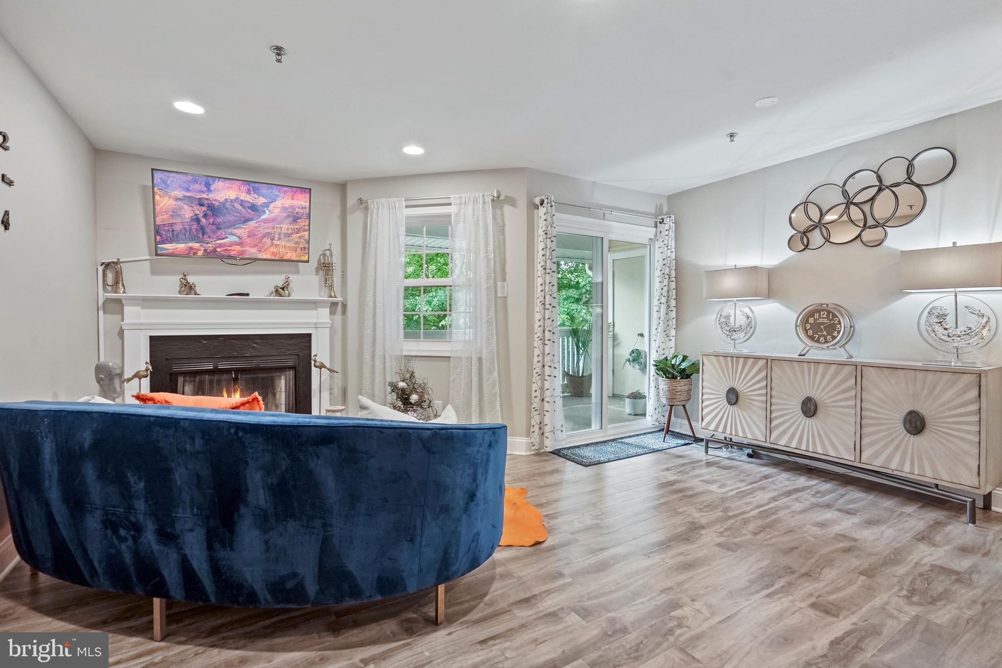 FOUNTAINS AT MCLEAN - Residential