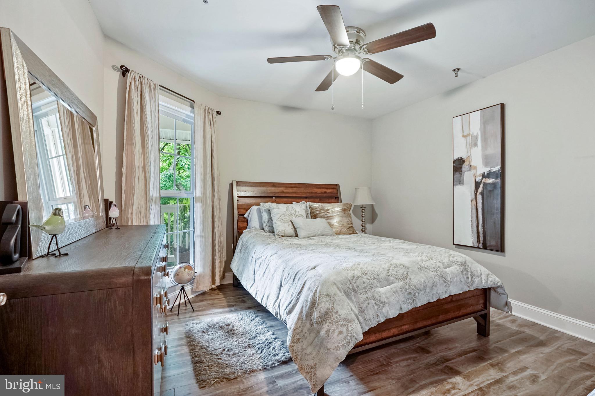 FOUNTAINS AT MCLEAN - Residential