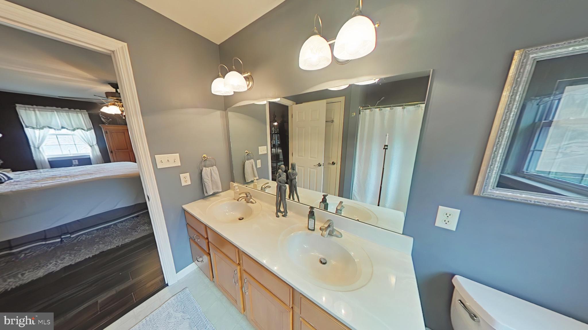 HILLCREST - Residential
