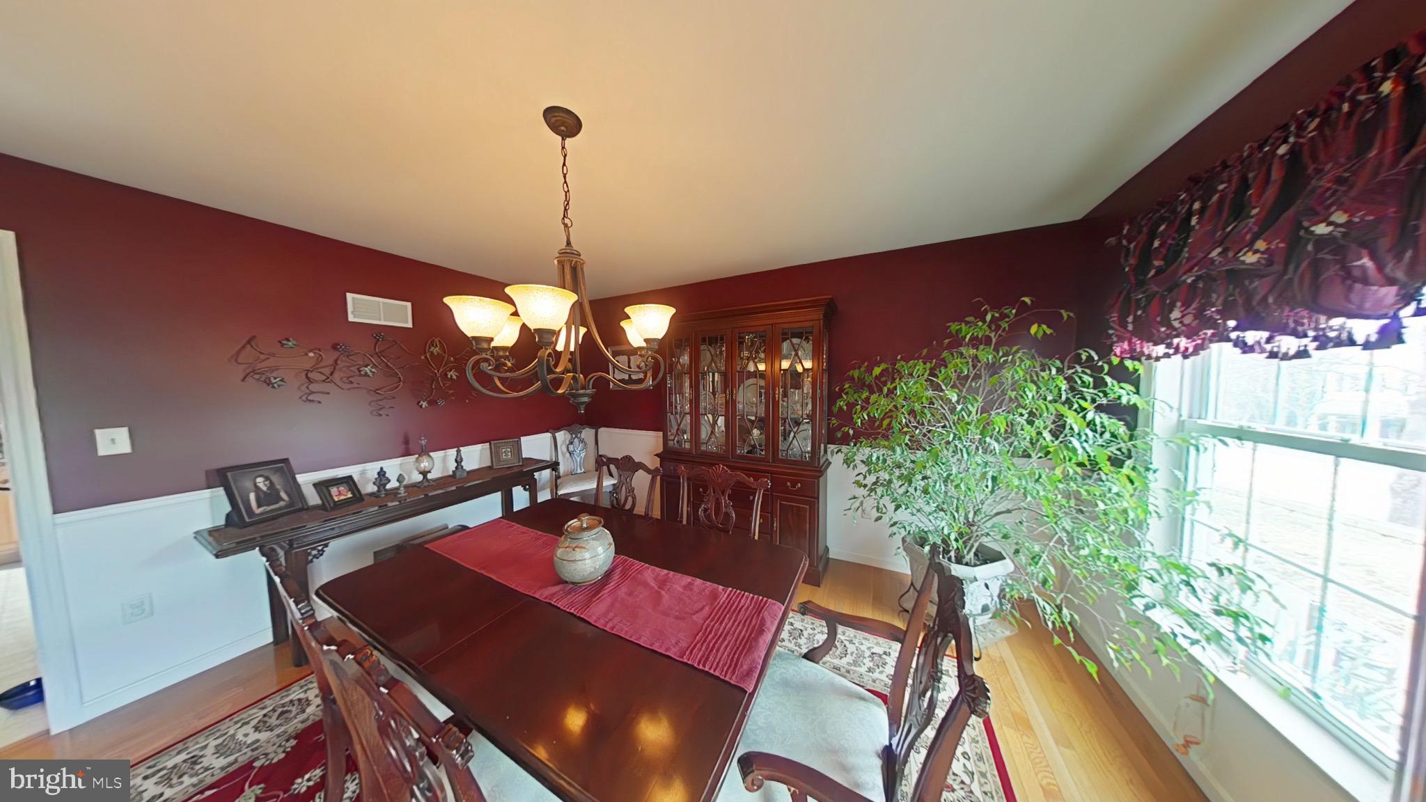 HILLCREST - Residential