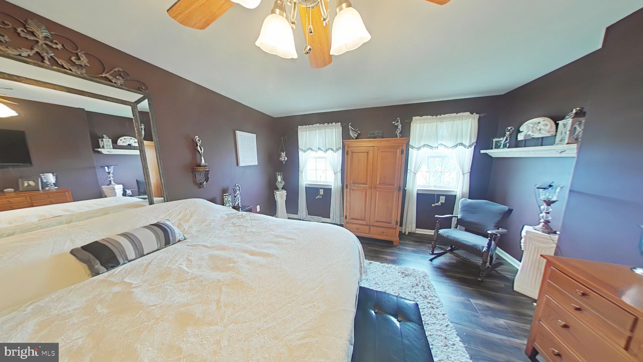 HILLCREST - Residential