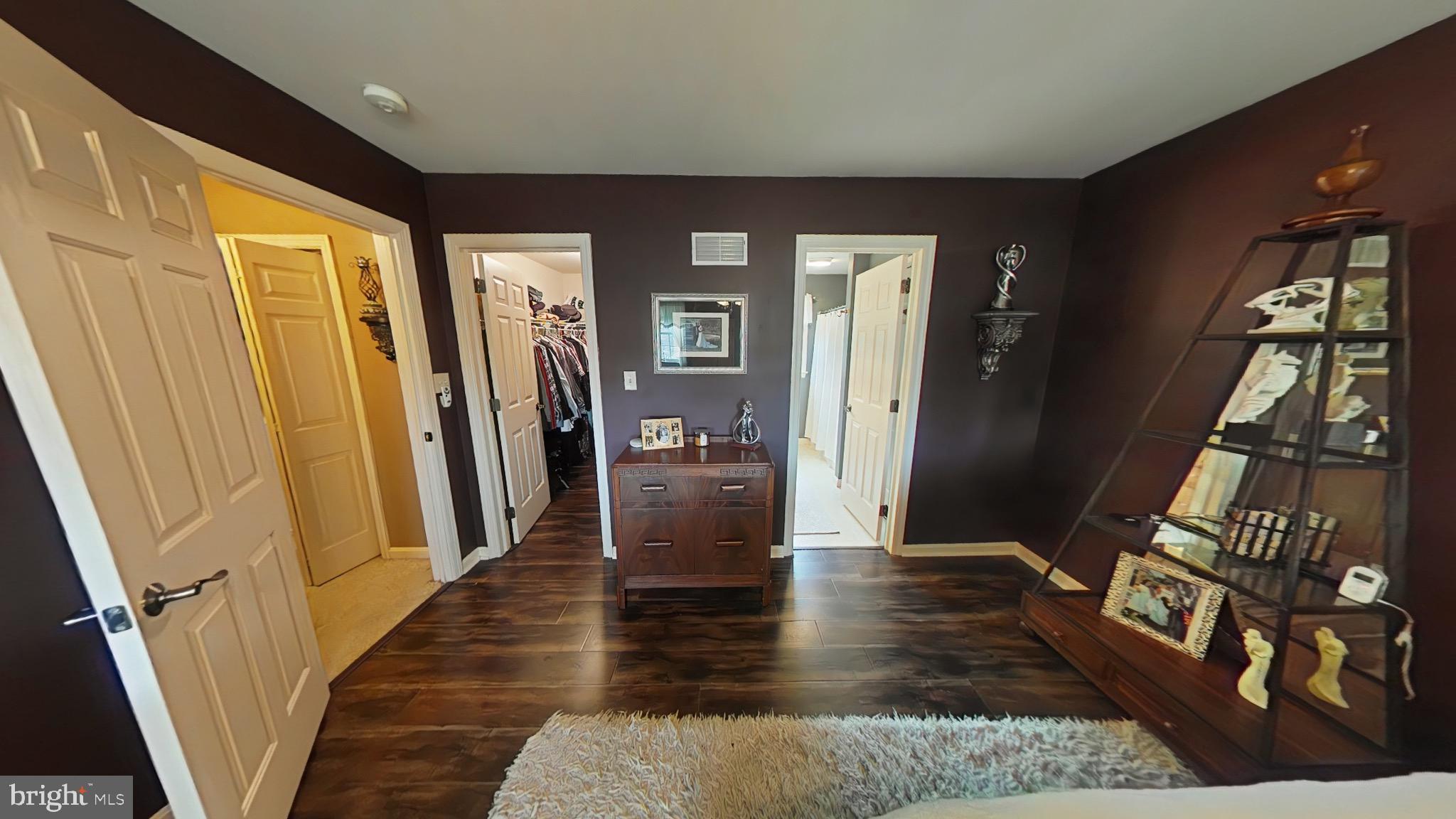 HILLCREST - Residential