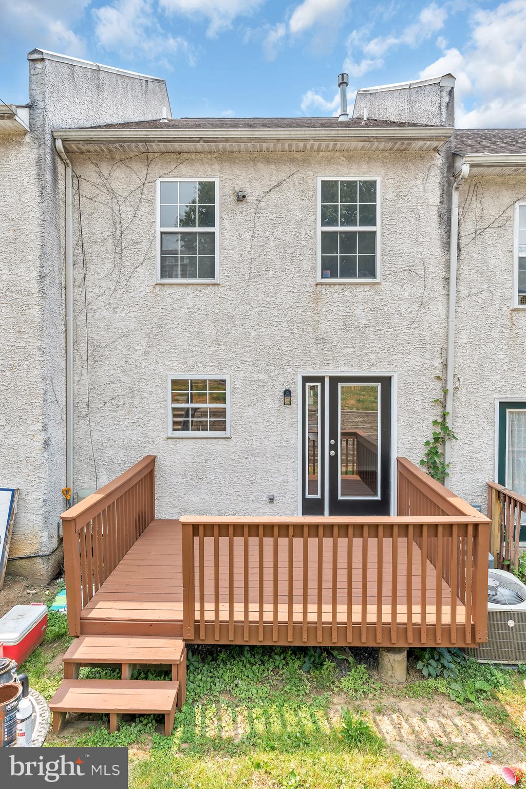 COLONIAL - Residential