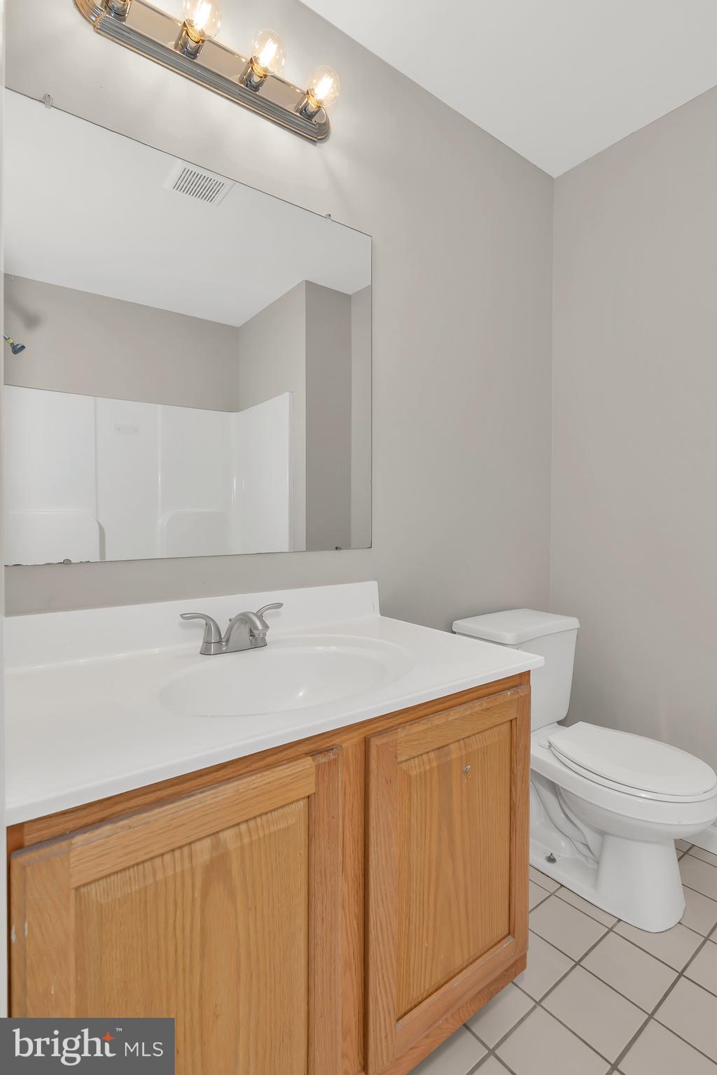 COLONIAL - Residential