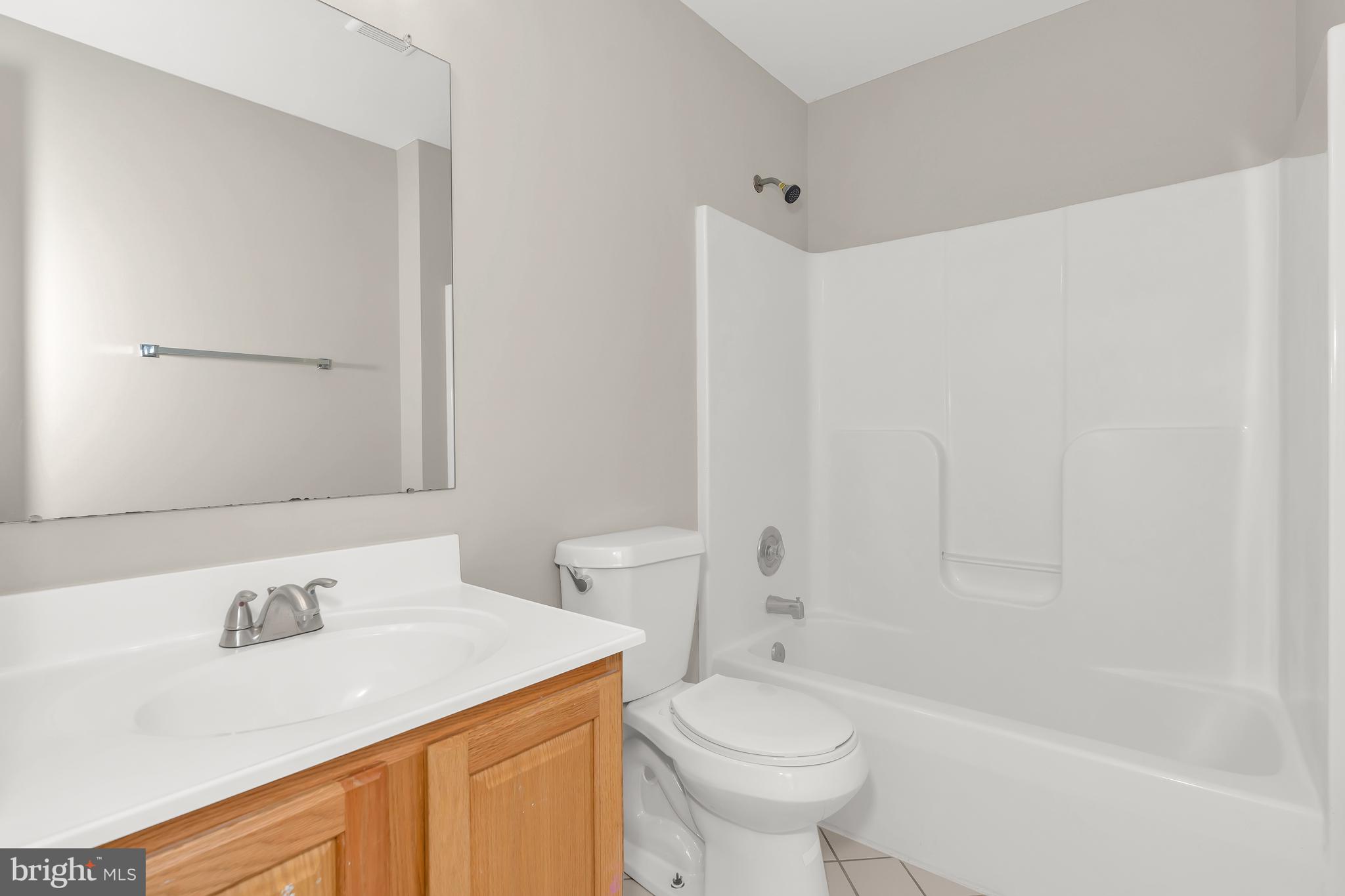 COLONIAL - Residential