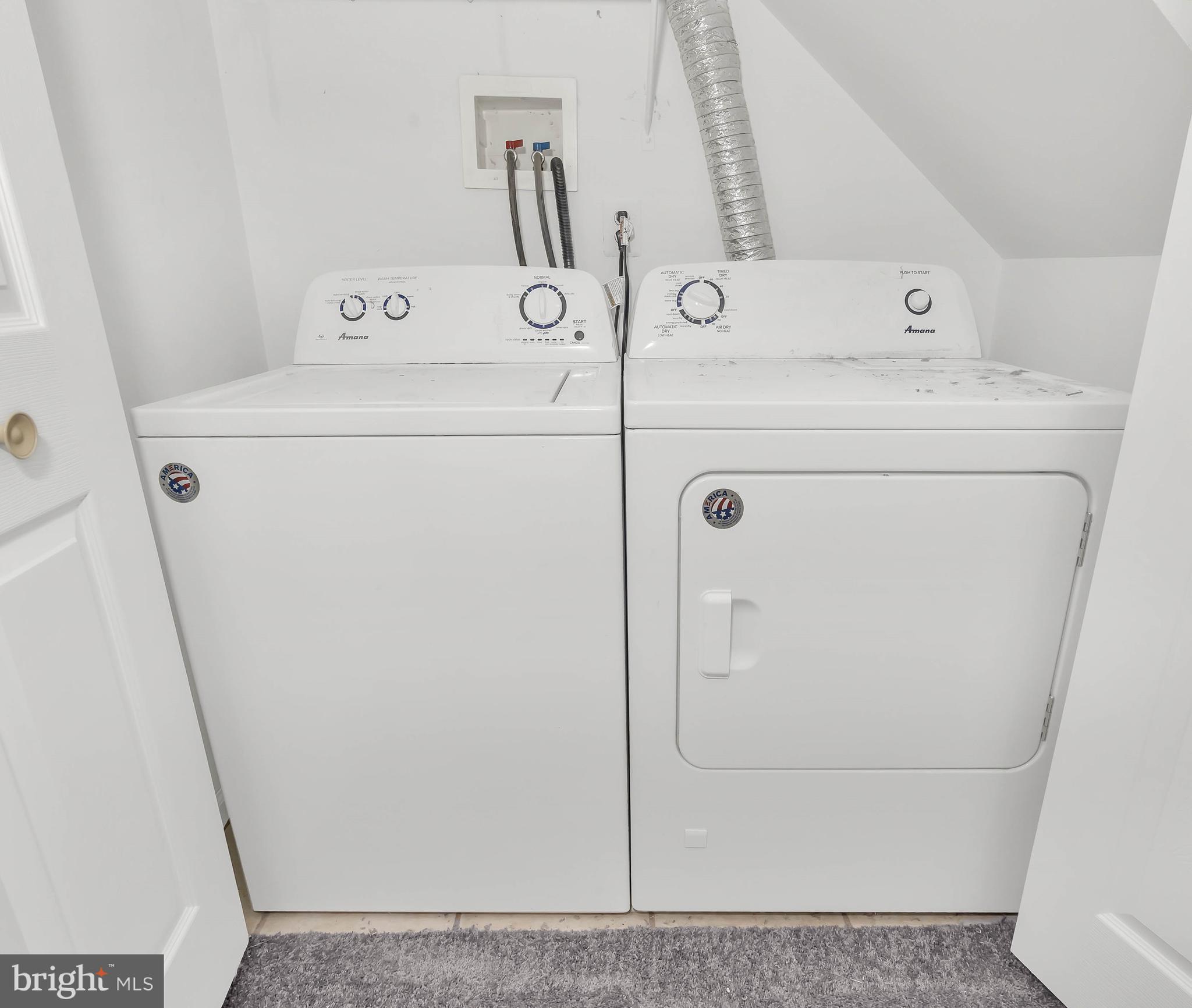 COLONIAL - Residential