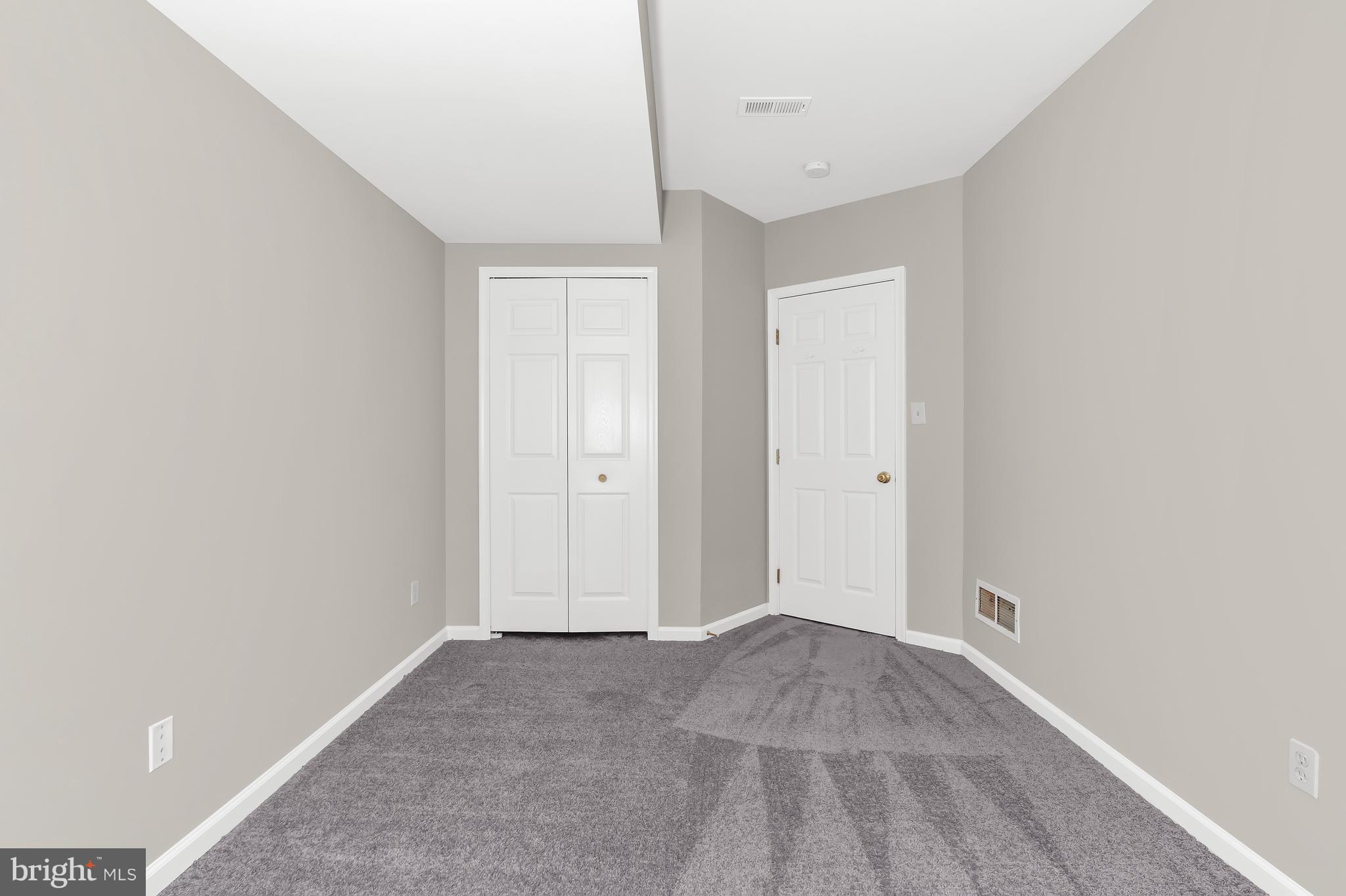 COLONIAL - Residential