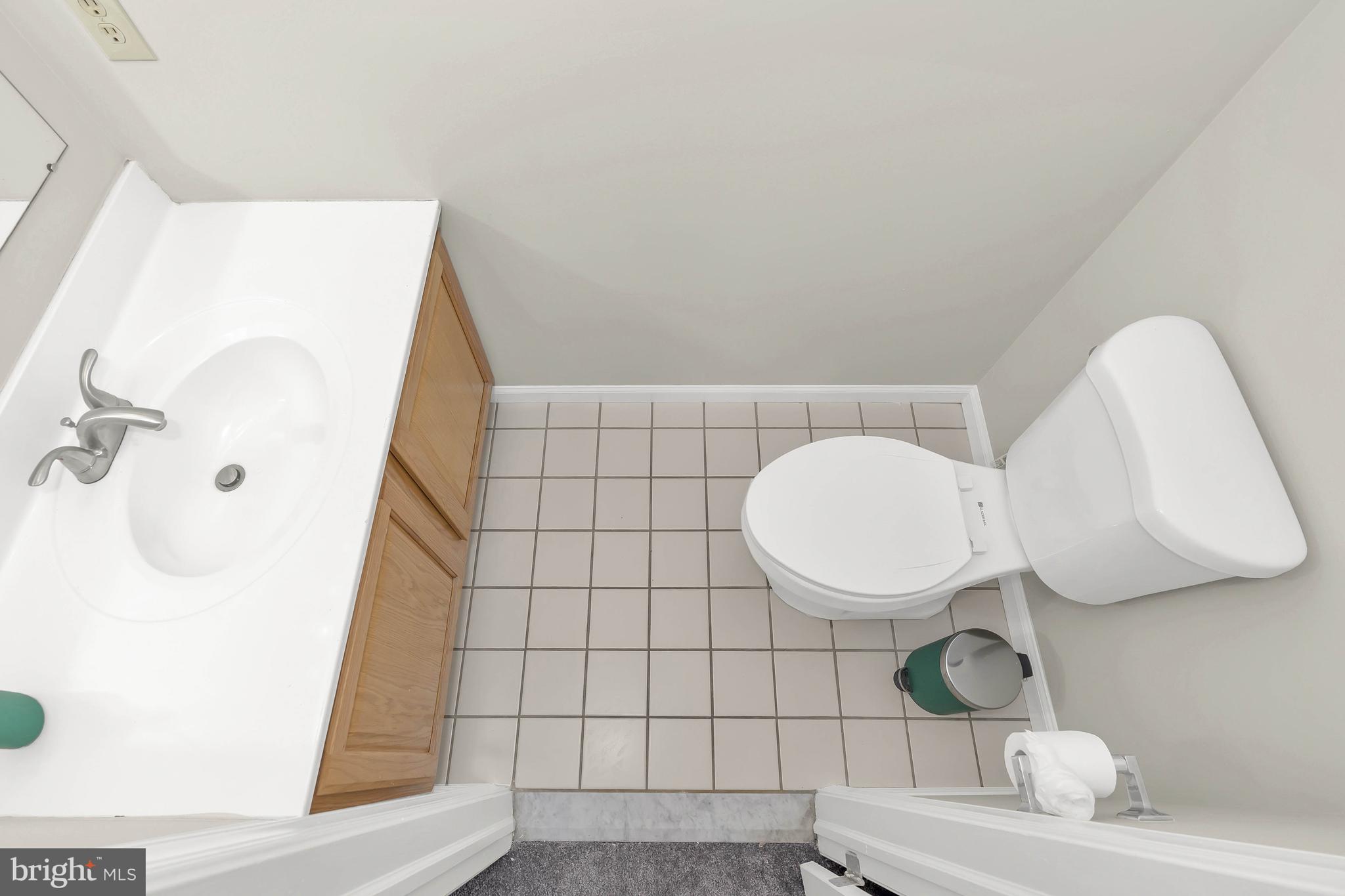 COLONIAL - Residential