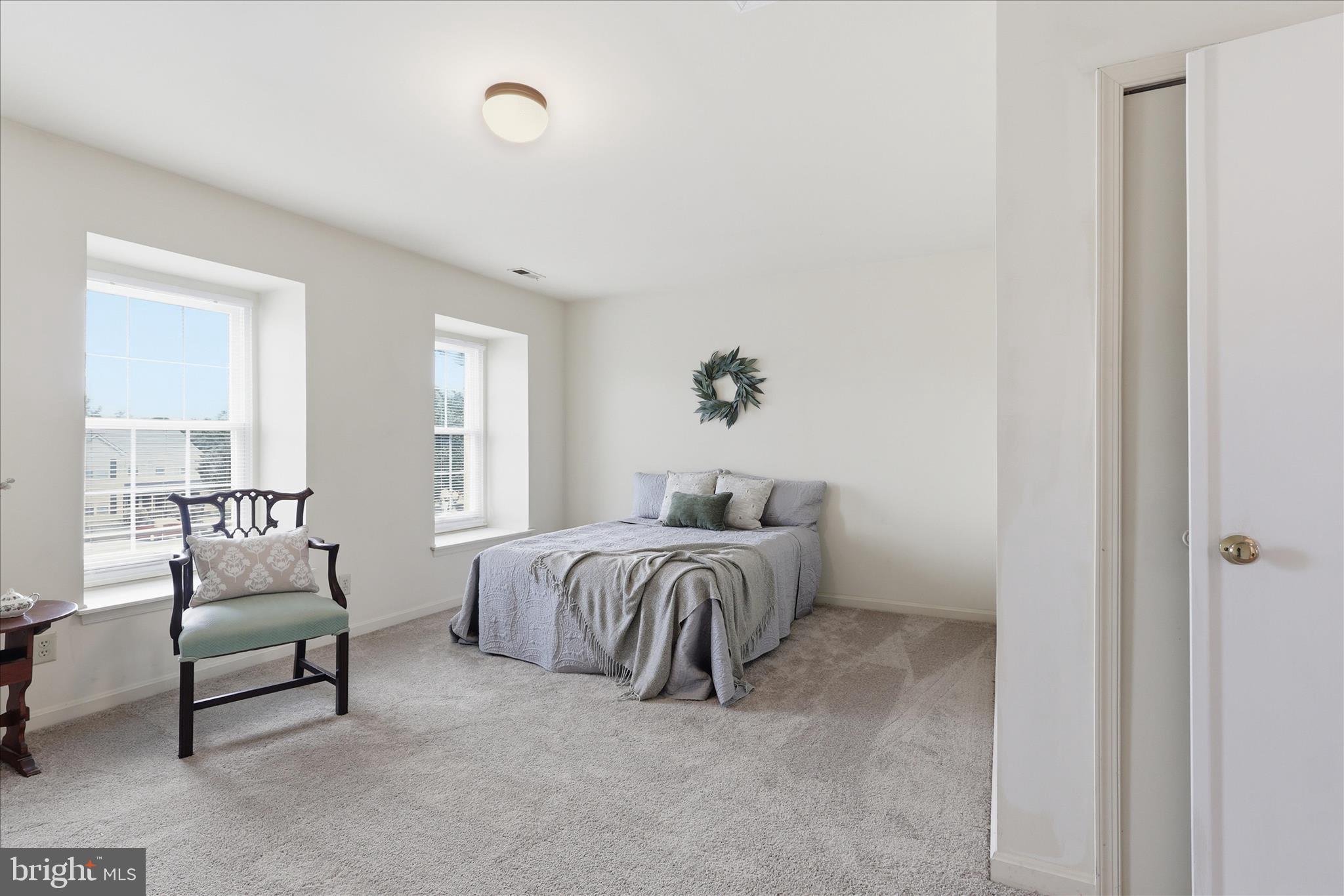 FAIRVIEW COMMONS - Residential