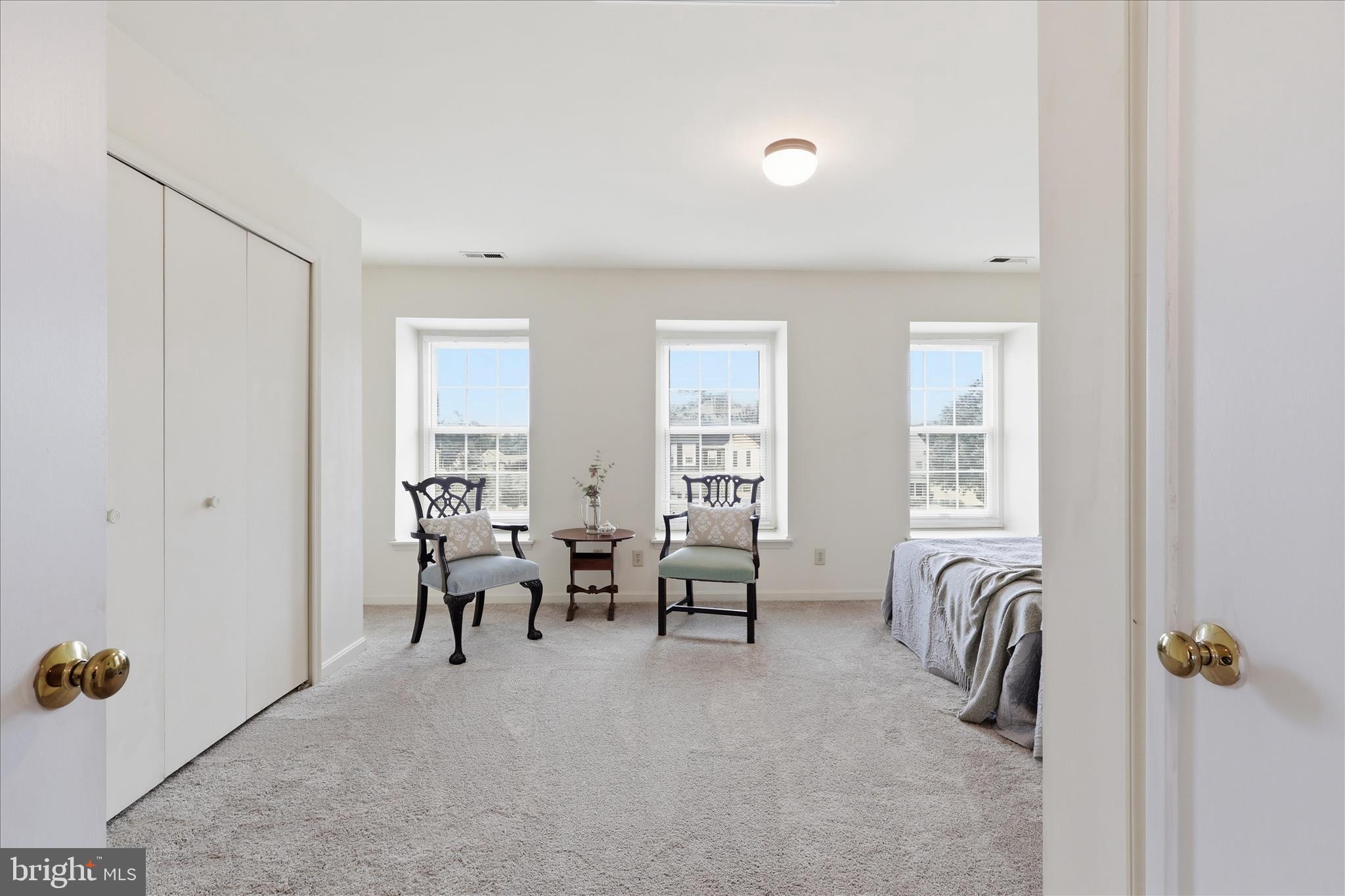 FAIRVIEW COMMONS - Residential