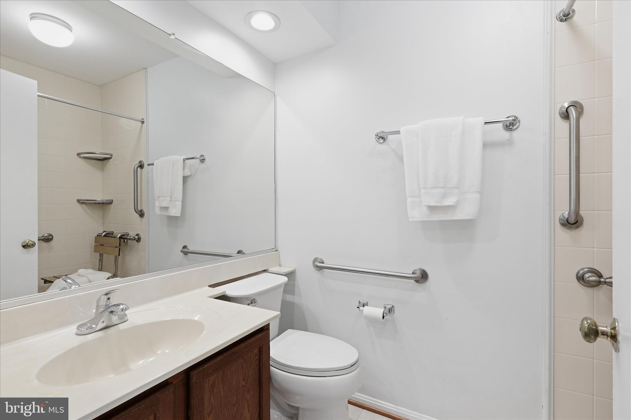 FAIRVIEW COMMONS - Residential