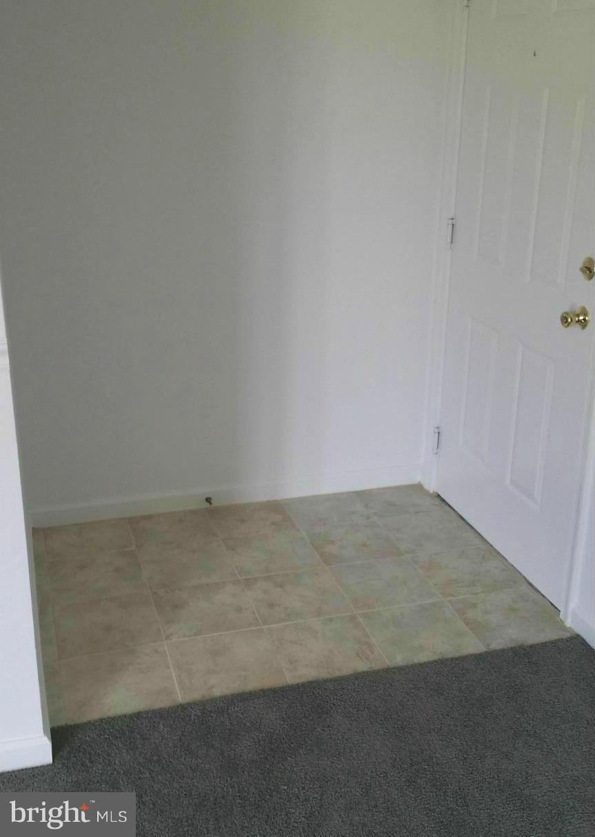 CARRIAGE POINTE AT AQUIA - Residential Lease