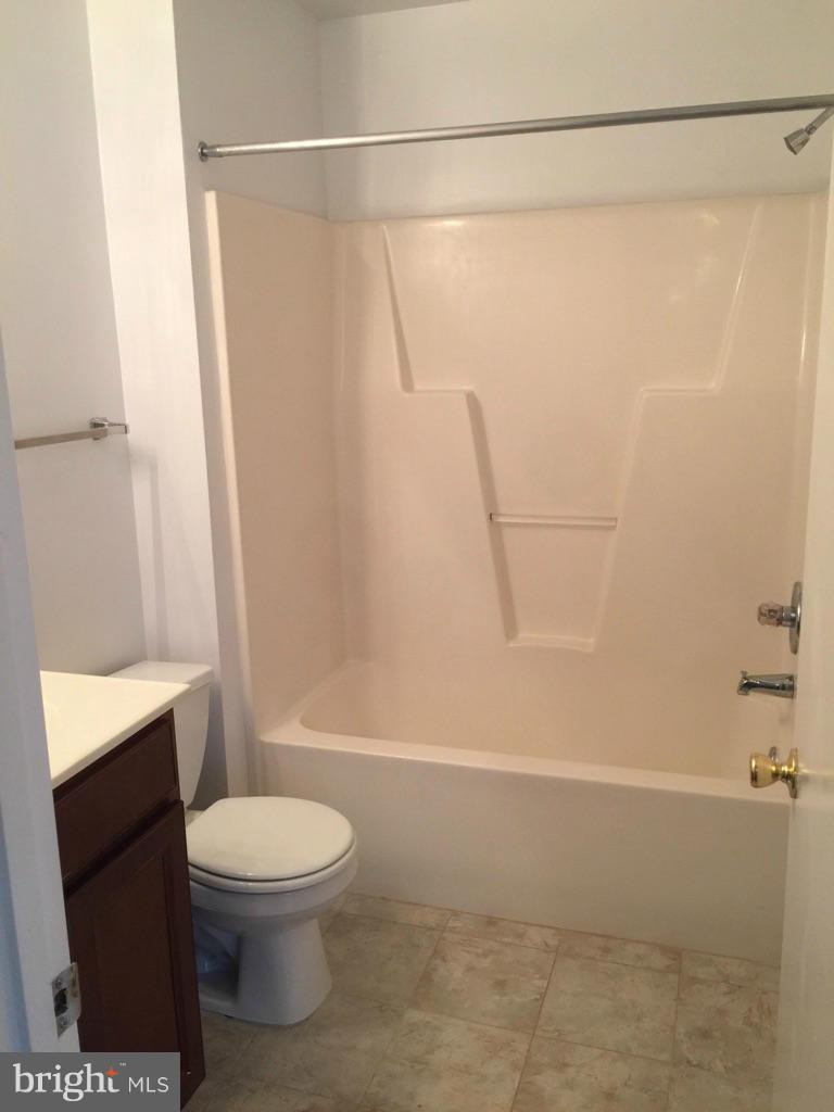 CARRIAGE POINTE AT AQUIA - Residential Lease