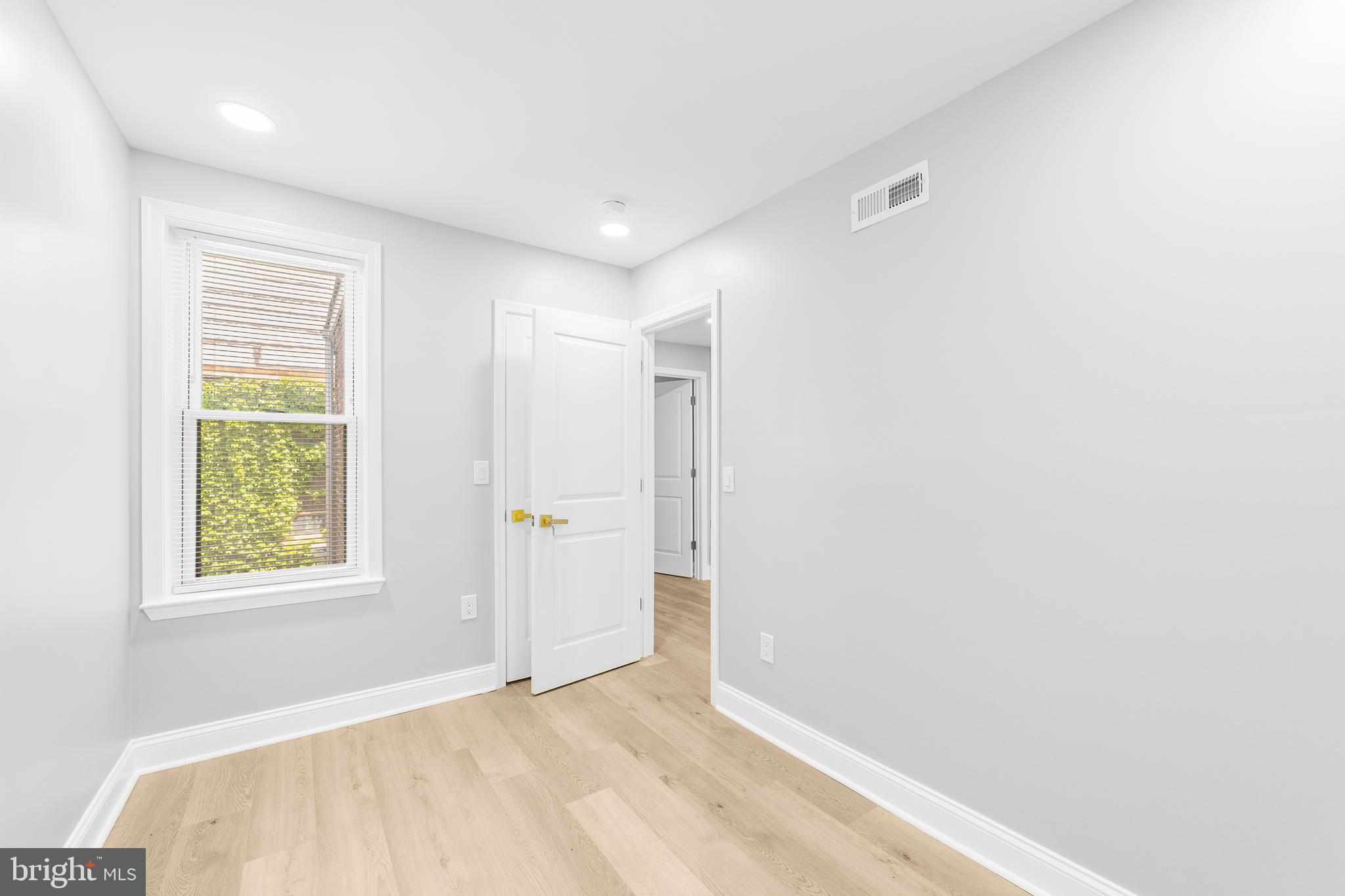 FRANKFORD - Residential