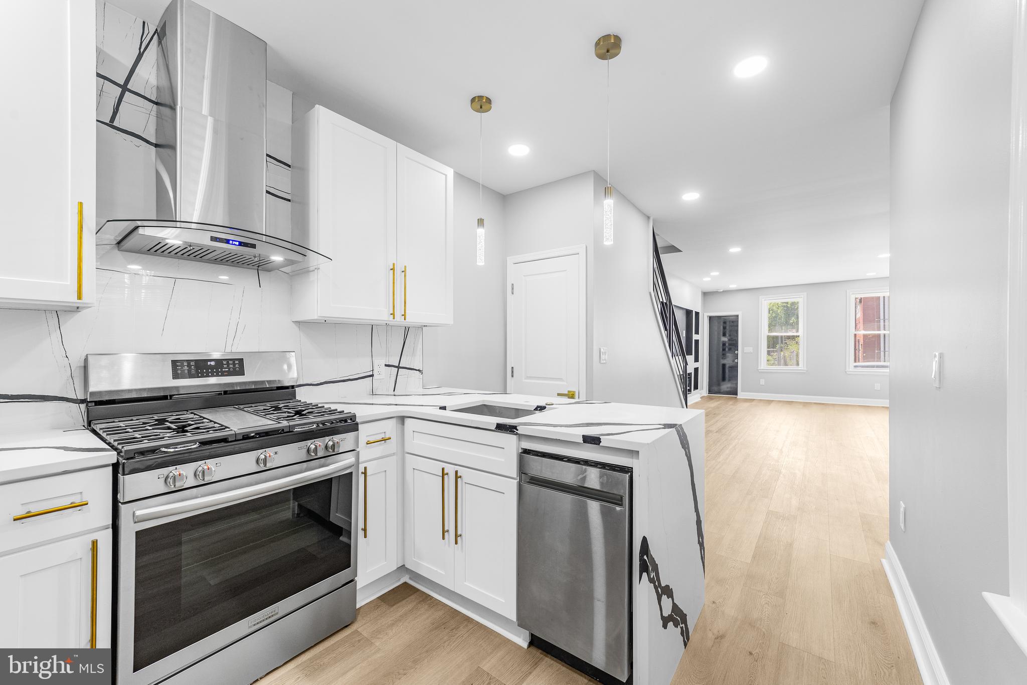 FRANKFORD - Residential