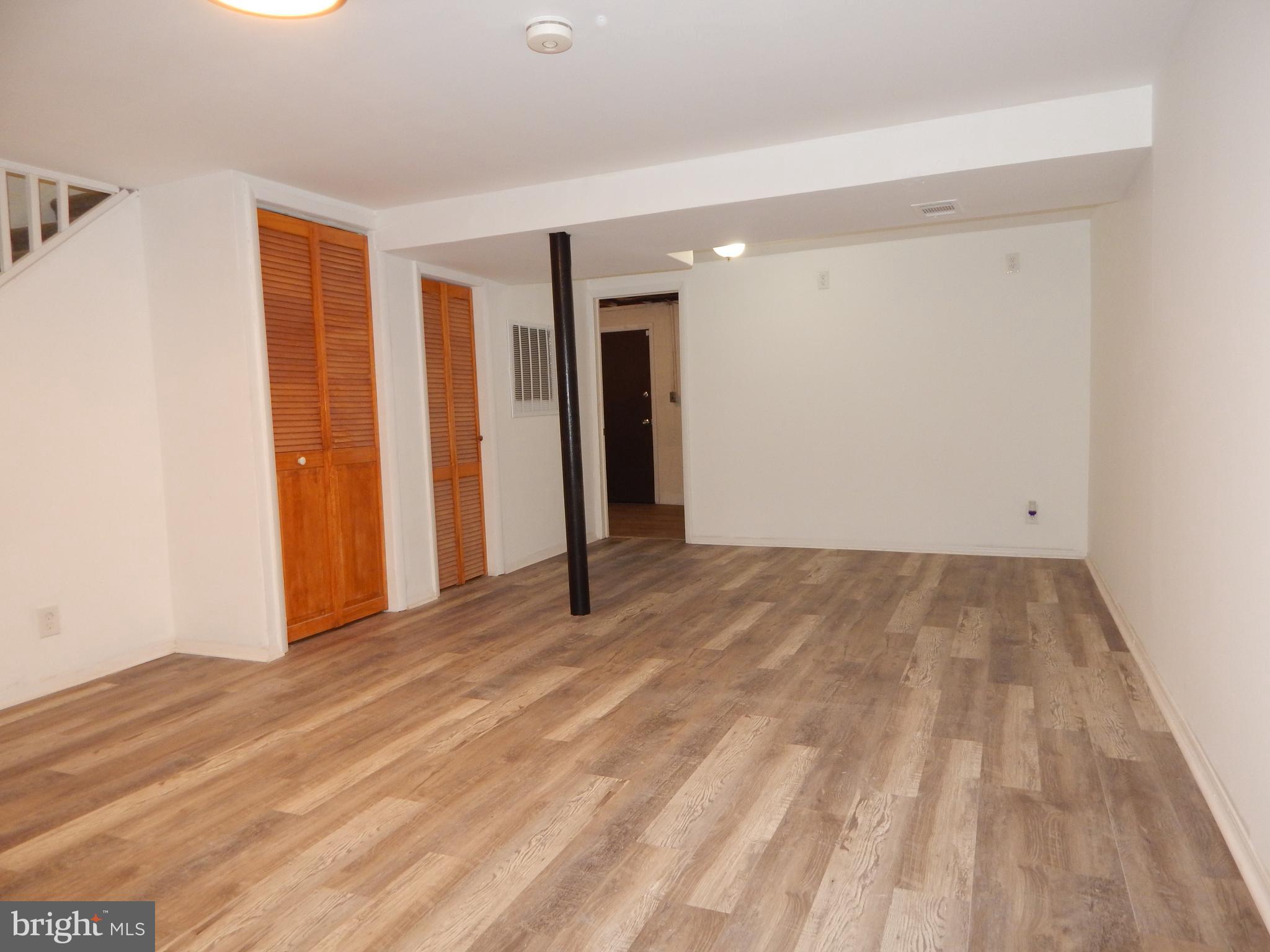 HOLLAND HILL - Residential