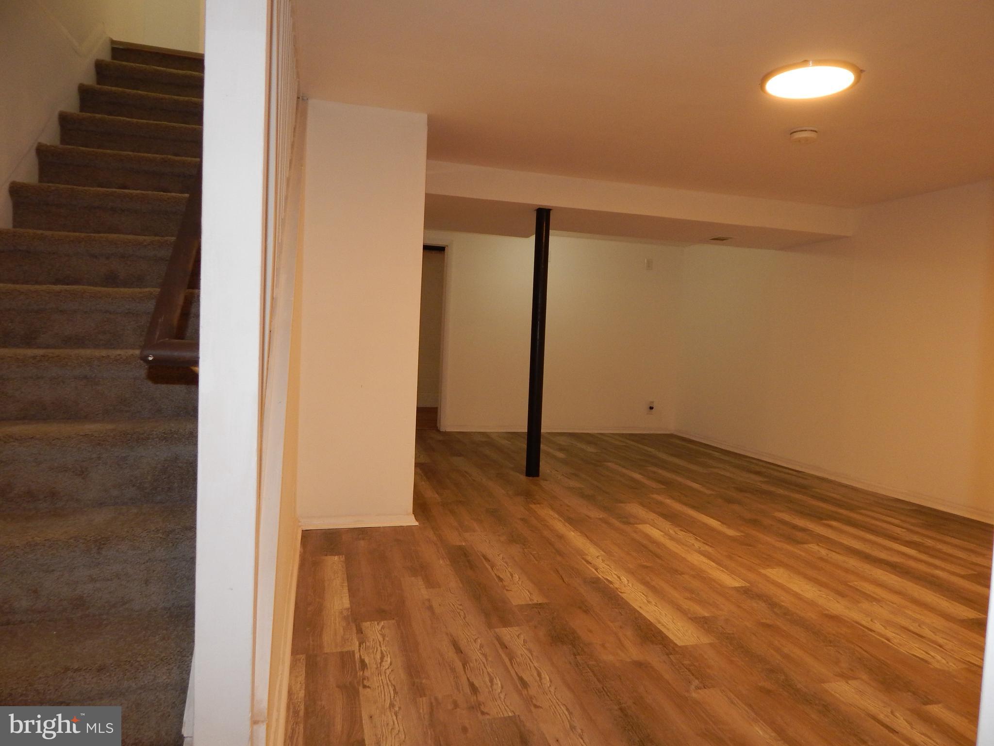 HOLLAND HILL - Residential