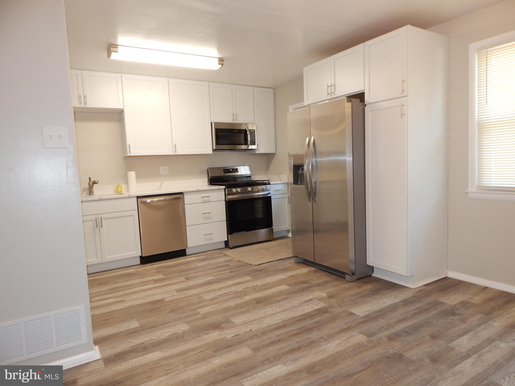HOLLAND HILL - Residential
