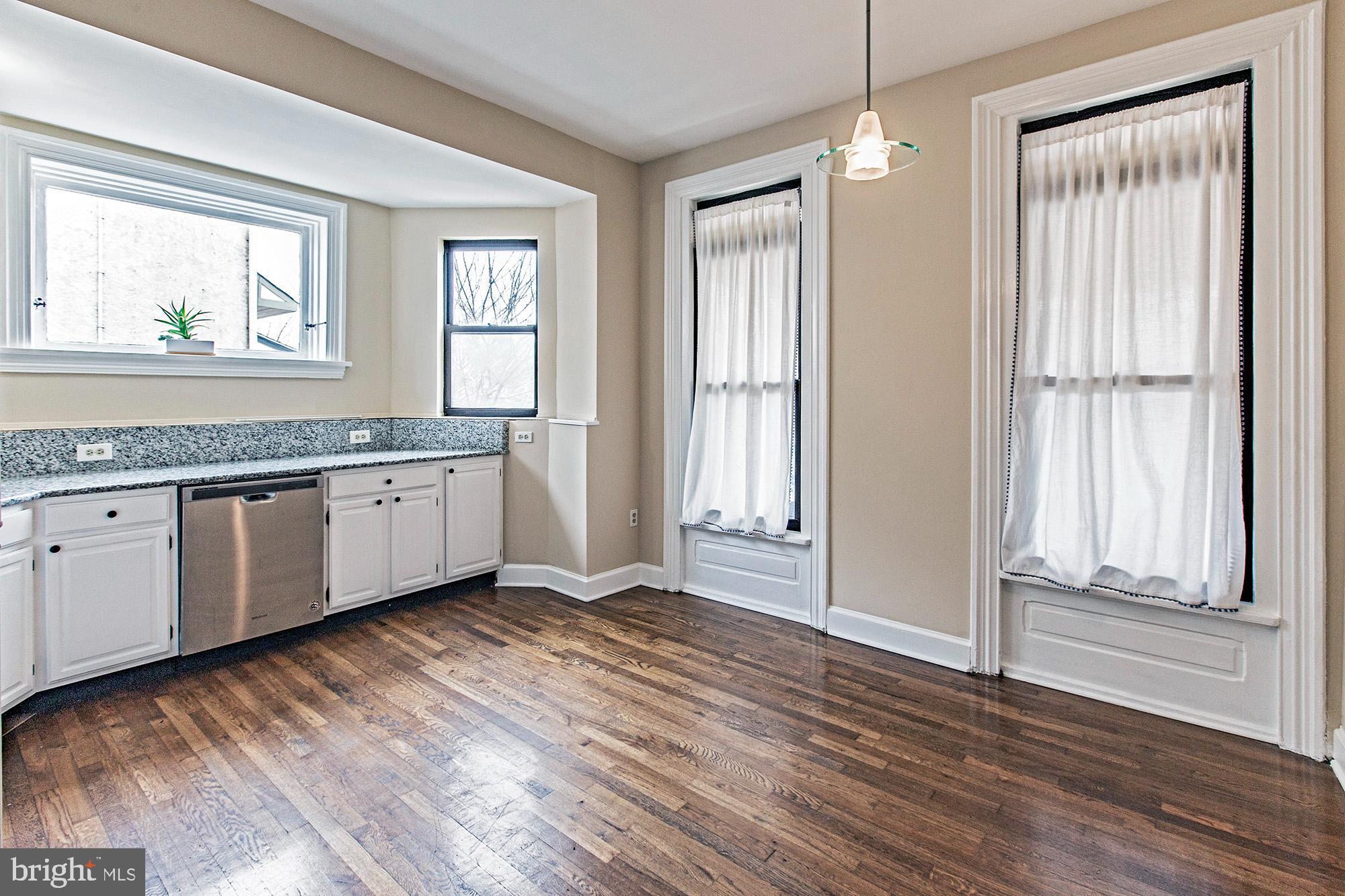 811 N VAN BUREN STREET 1