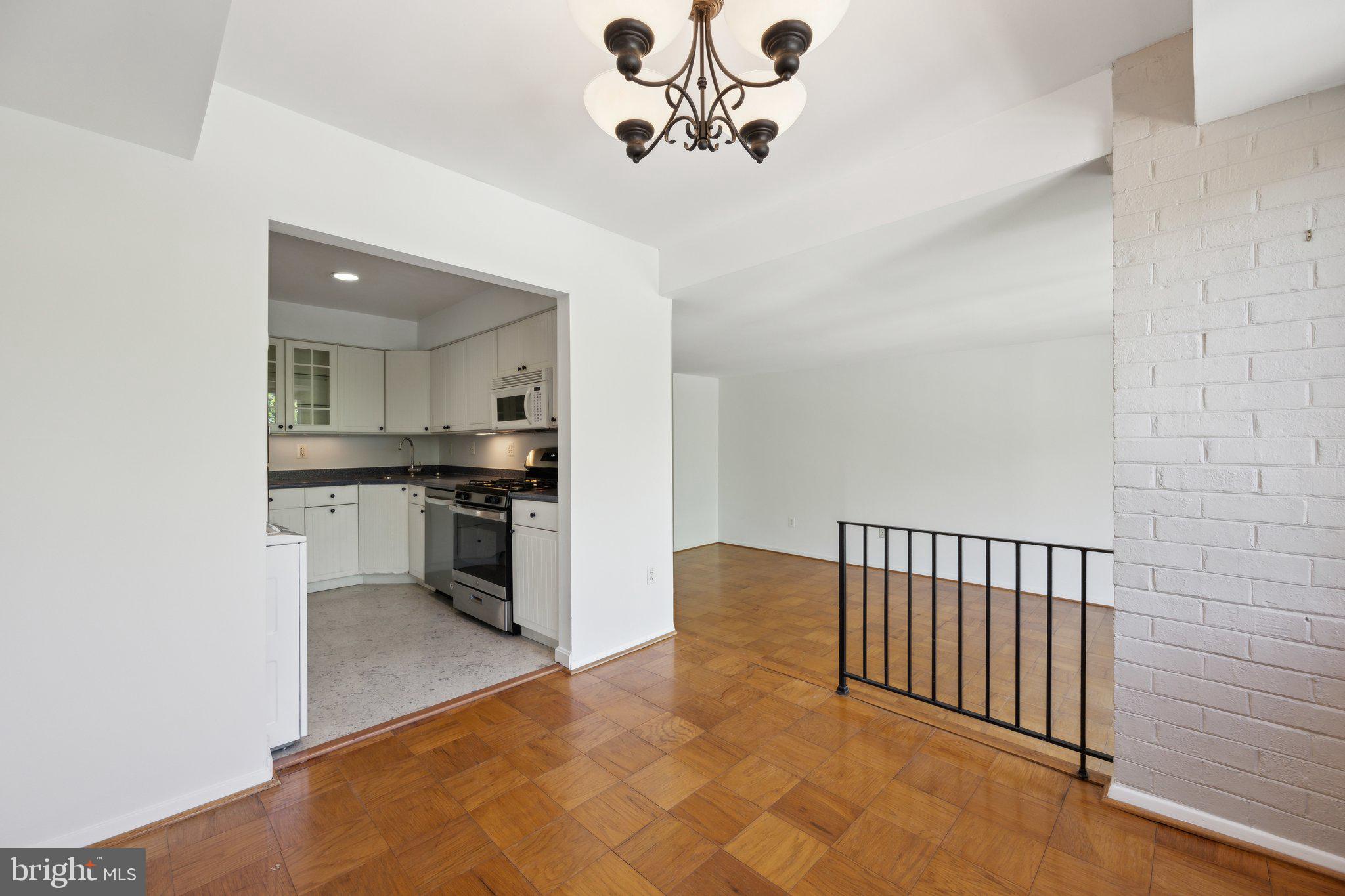 2114 BONNYWOOD LANE 201