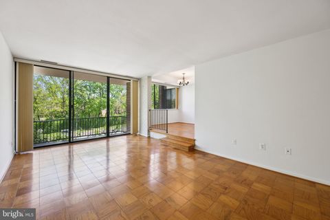 2114 BONNYWOOD LANE 1-201 SILVER SPRING MD 20902
