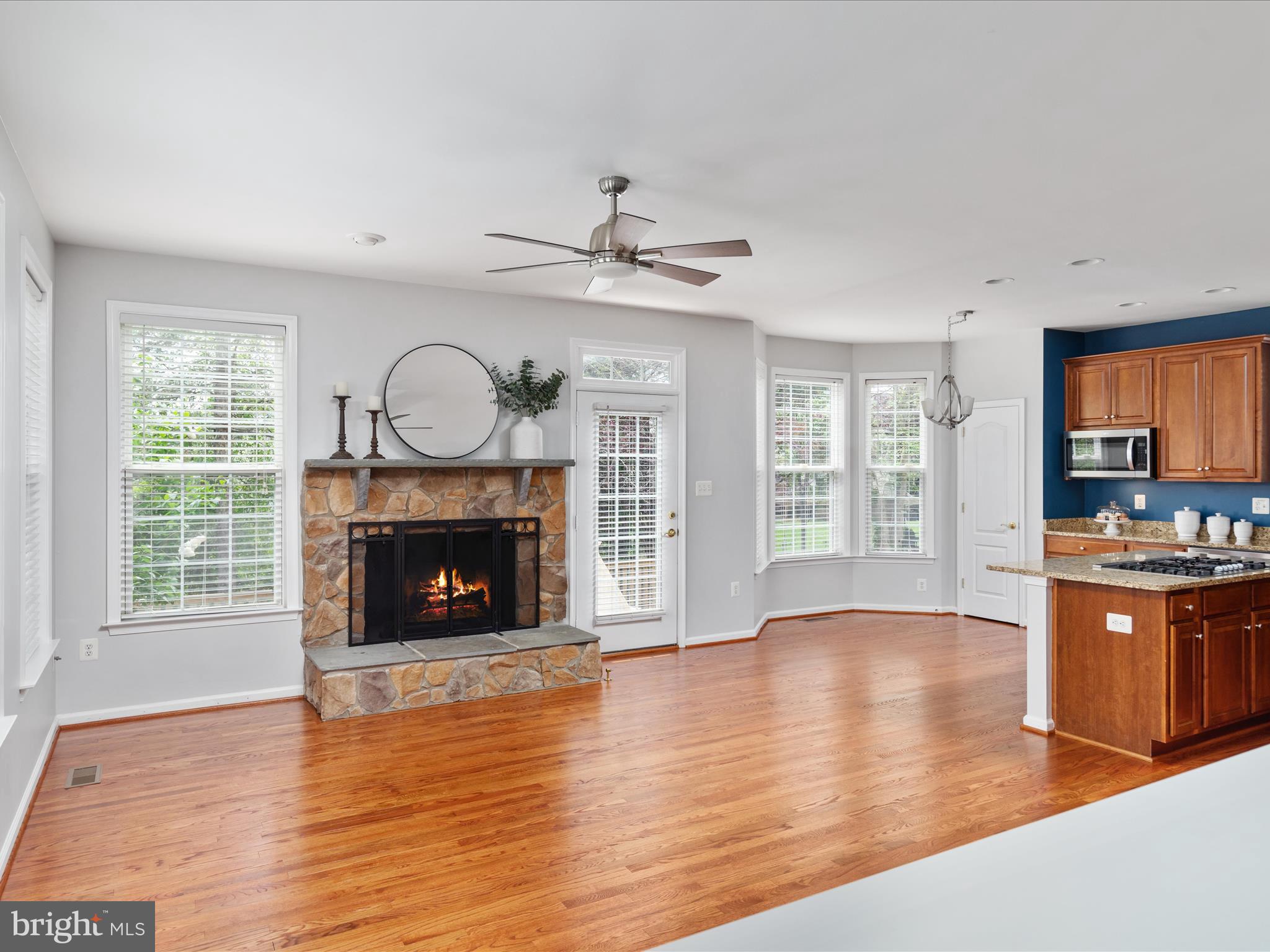 HAYMARKET STATION - Residential