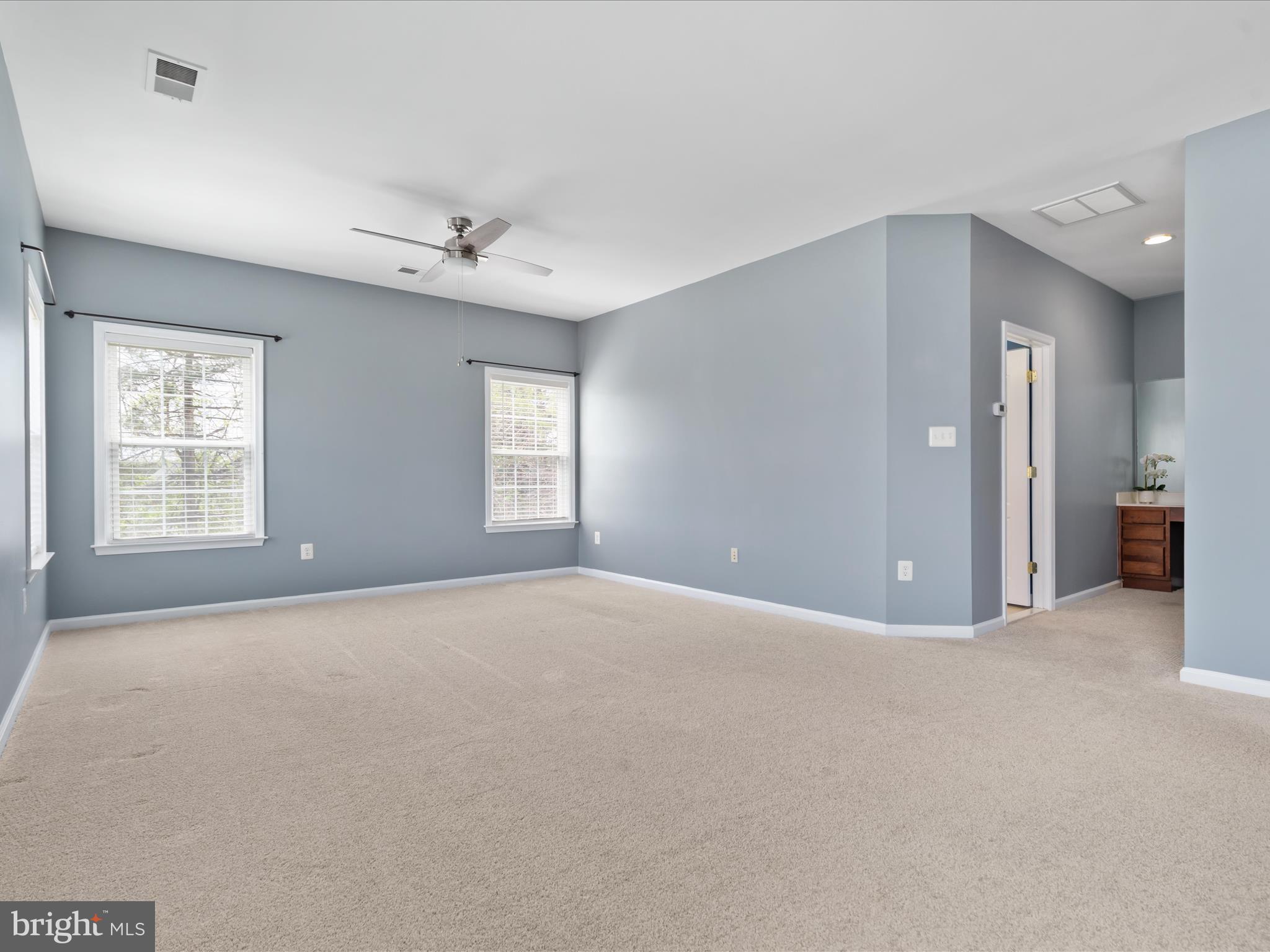 HAYMARKET STATION - Residential