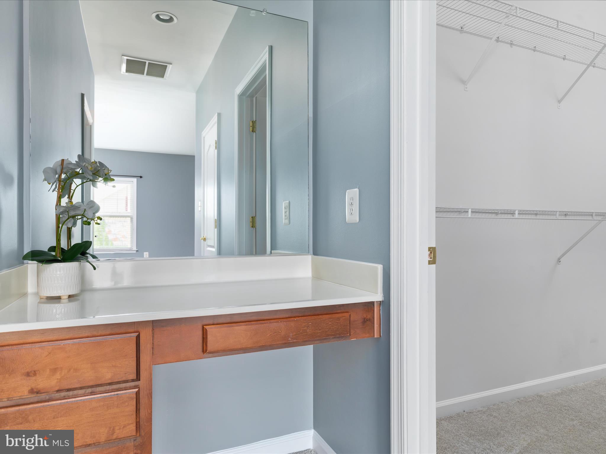 HAYMARKET STATION - Residential