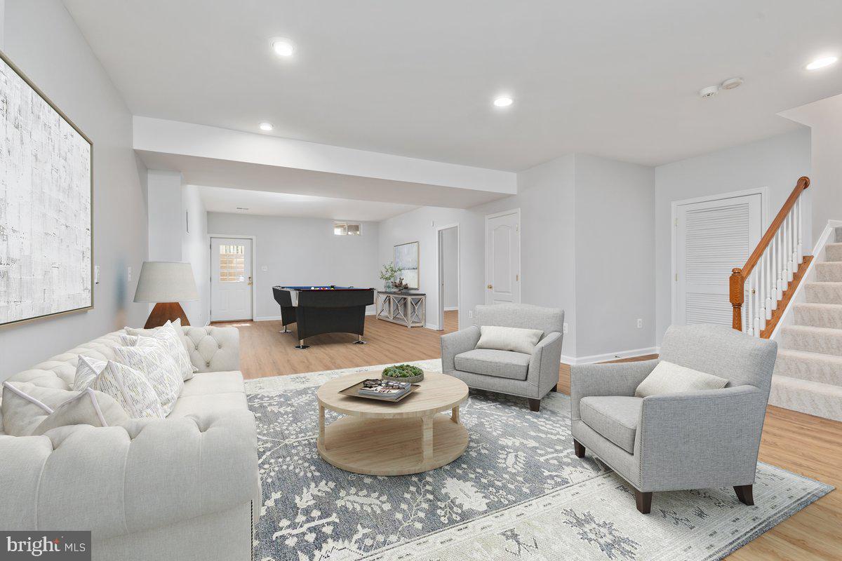 HAYMARKET STATION - Residential