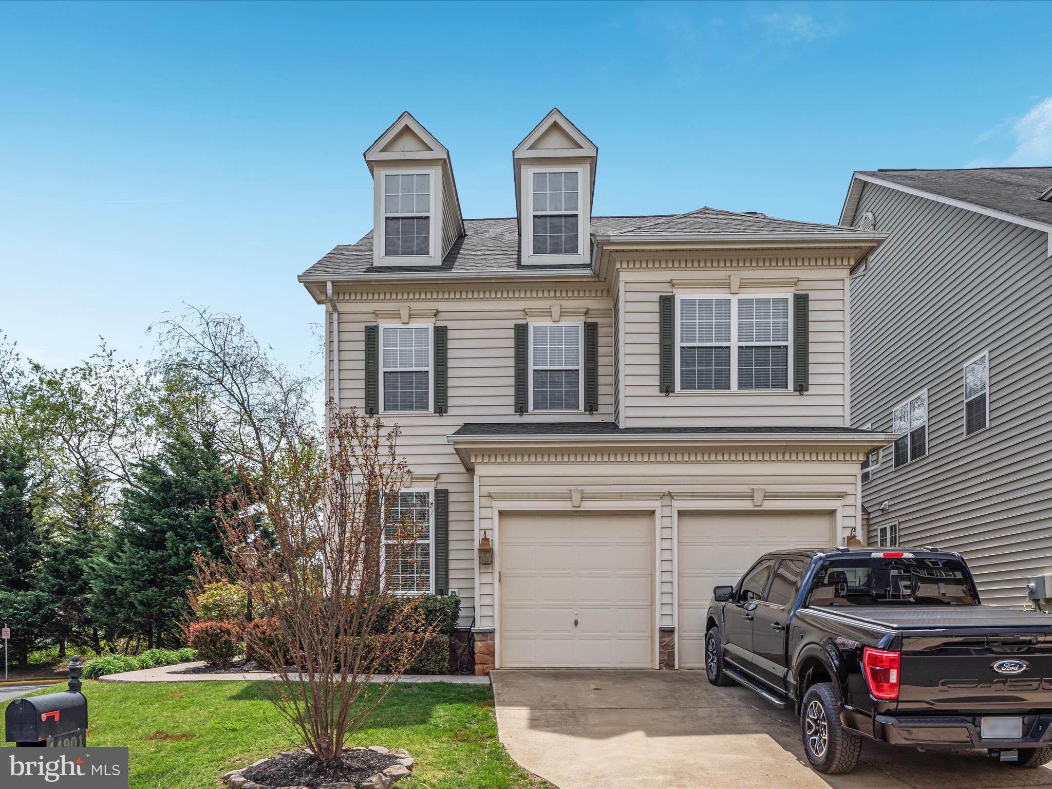 HAYMARKET STATION - Residential