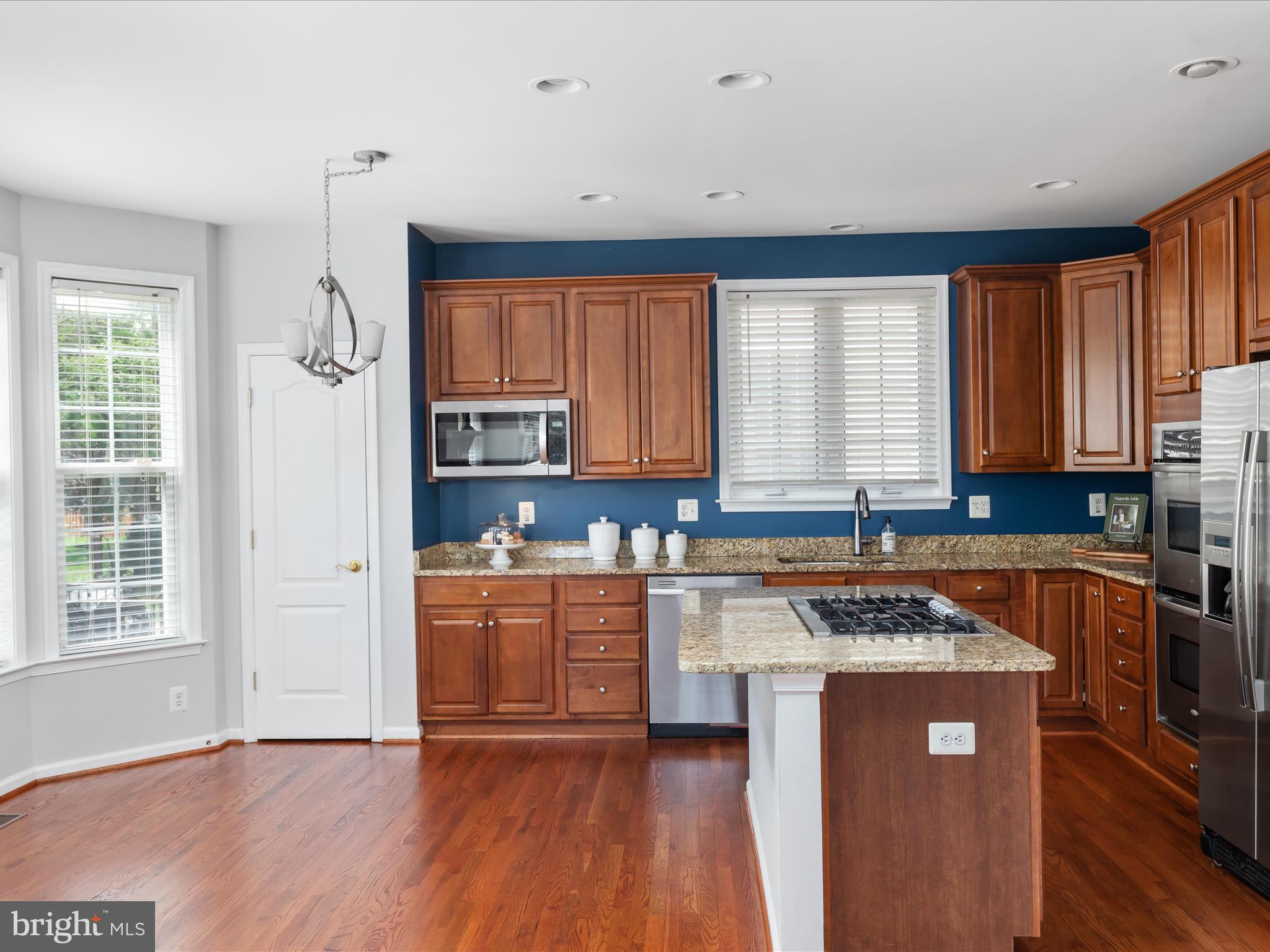 HAYMARKET STATION - Residential