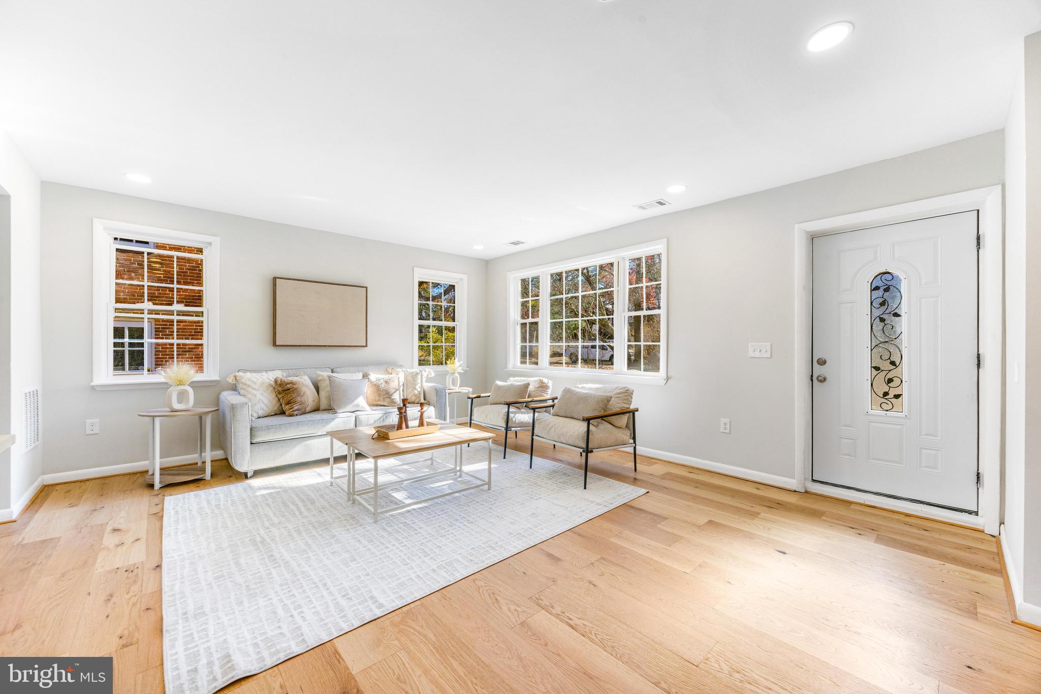 MOUNT WASHINGTON - Residential