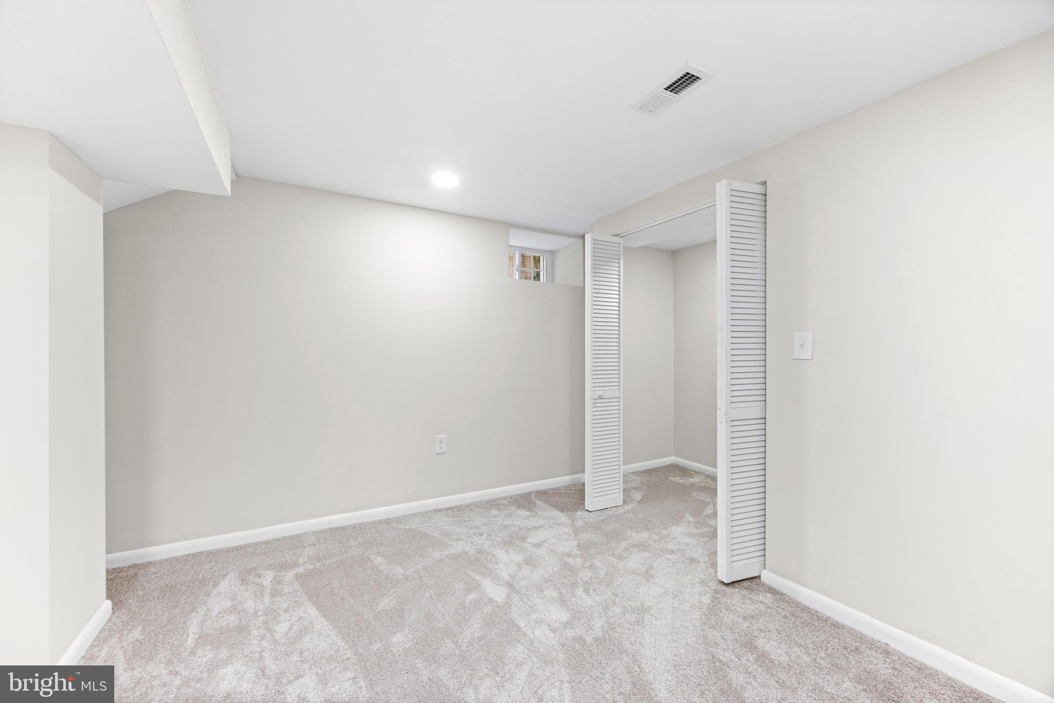 MOUNT WASHINGTON - Residential