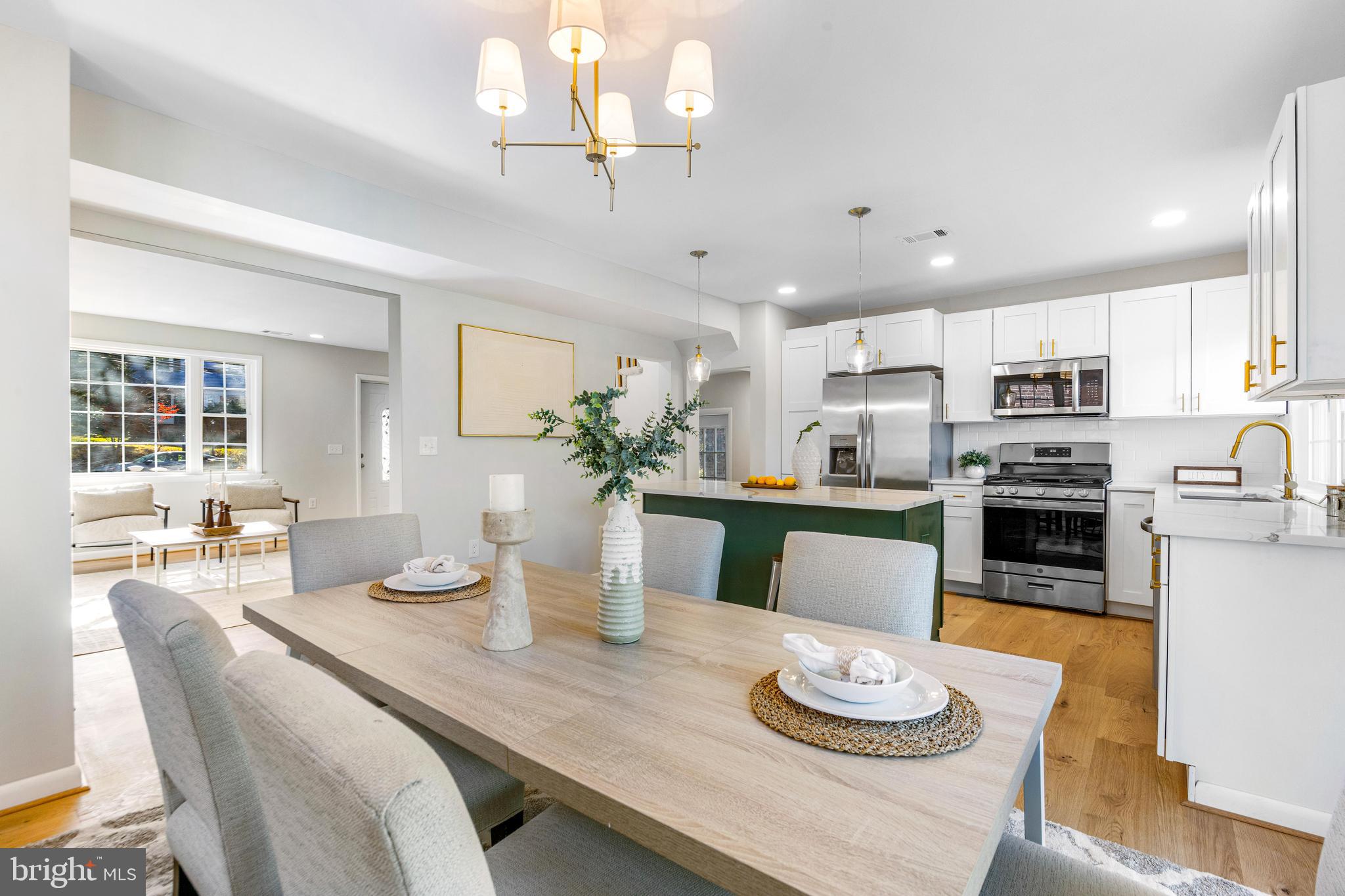 MOUNT WASHINGTON - Residential