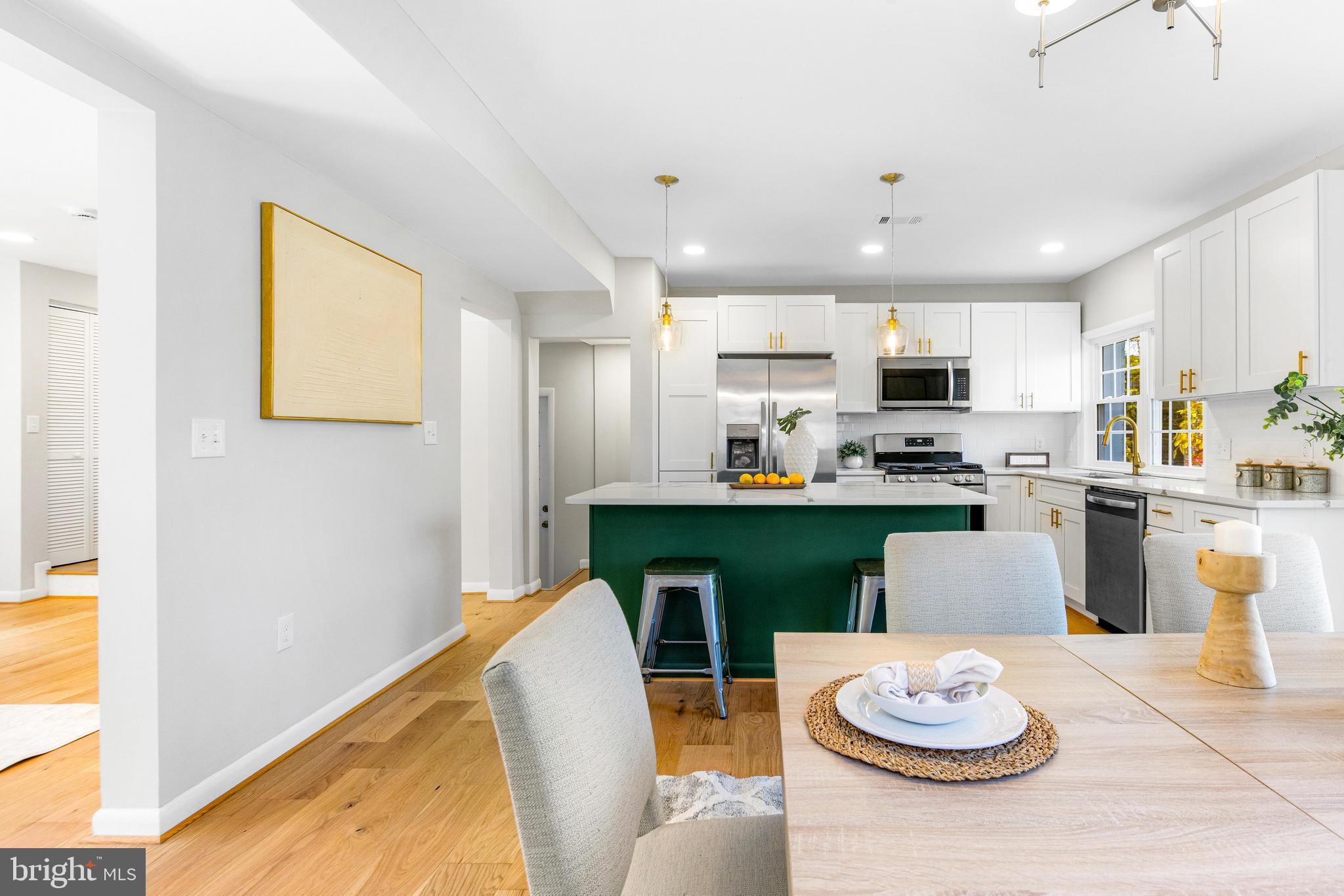 MOUNT WASHINGTON - Residential