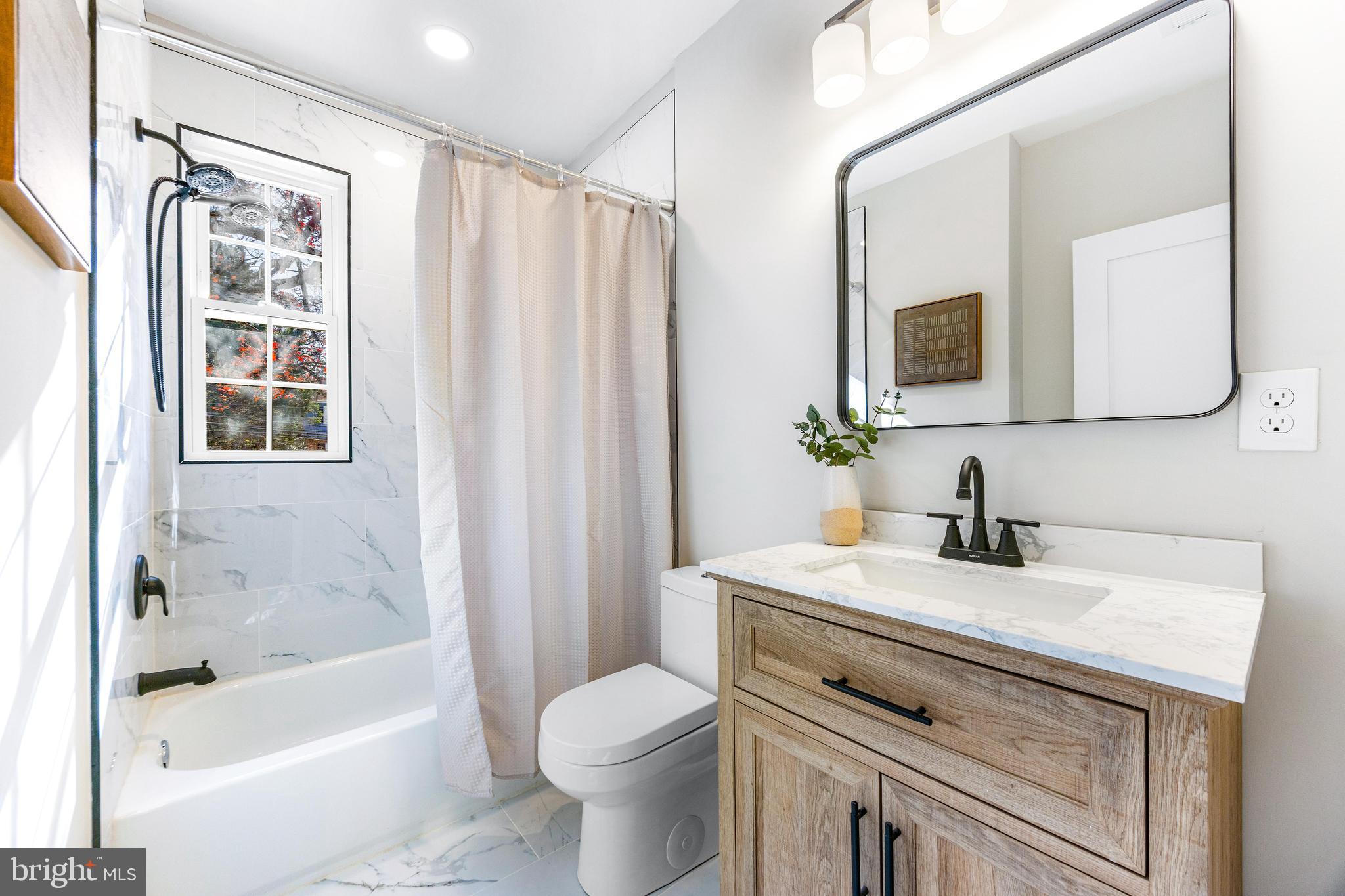 MOUNT WASHINGTON - Residential