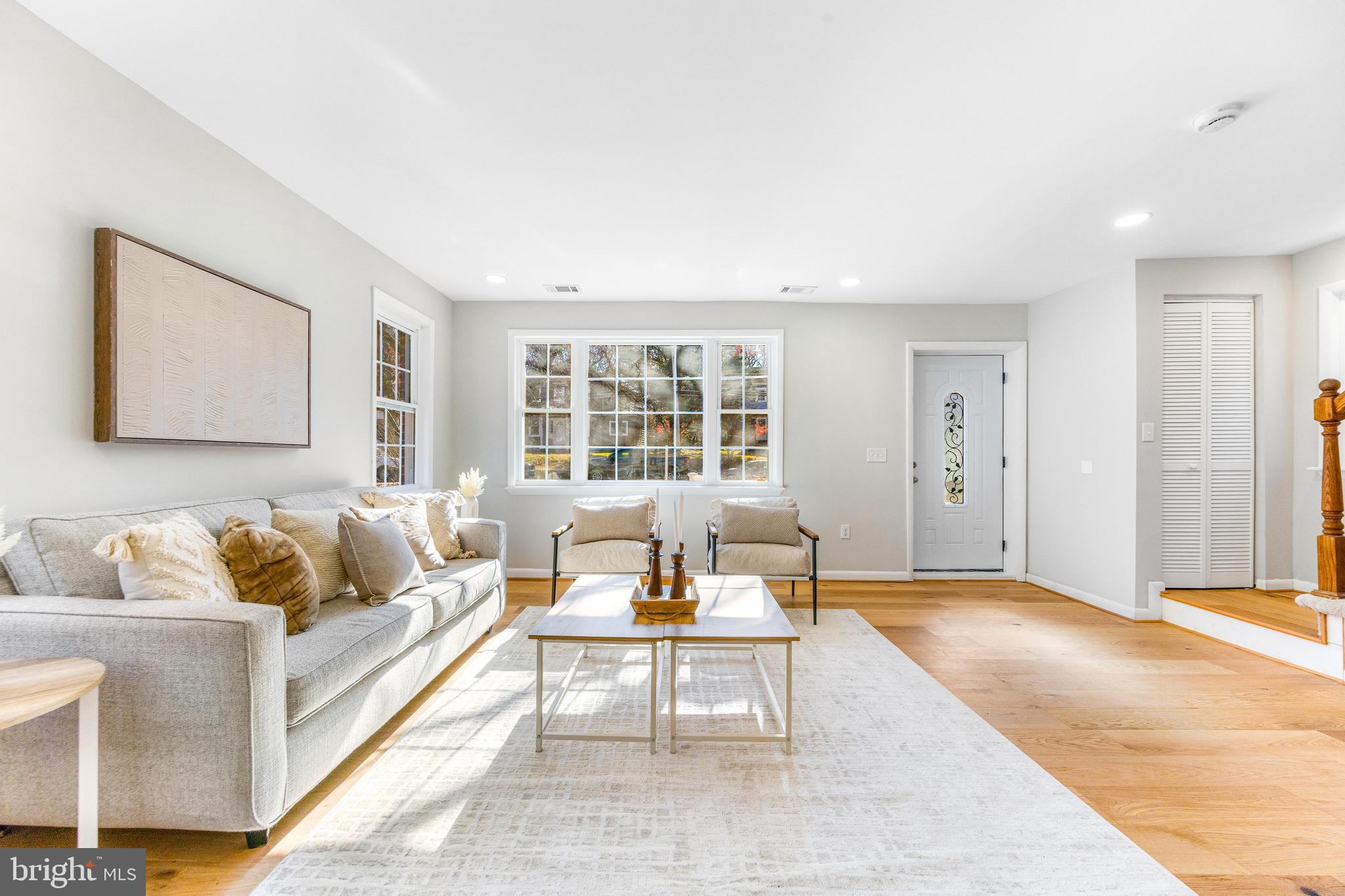 MOUNT WASHINGTON - Residential