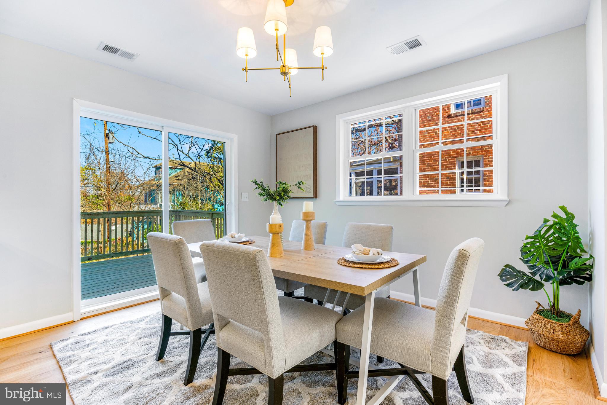 MOUNT WASHINGTON - Residential